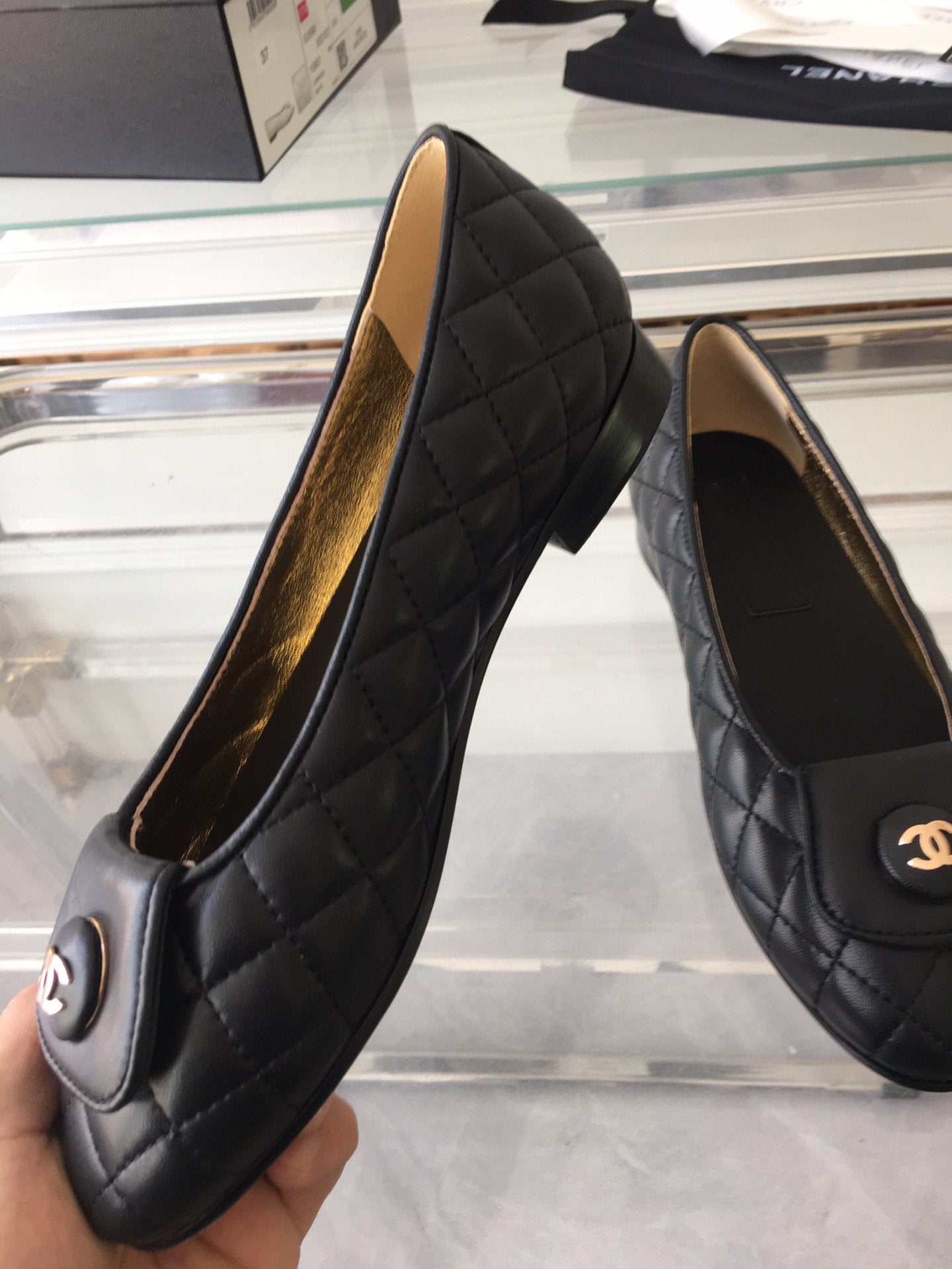 ballet flat black quilted gold cc lock - 35