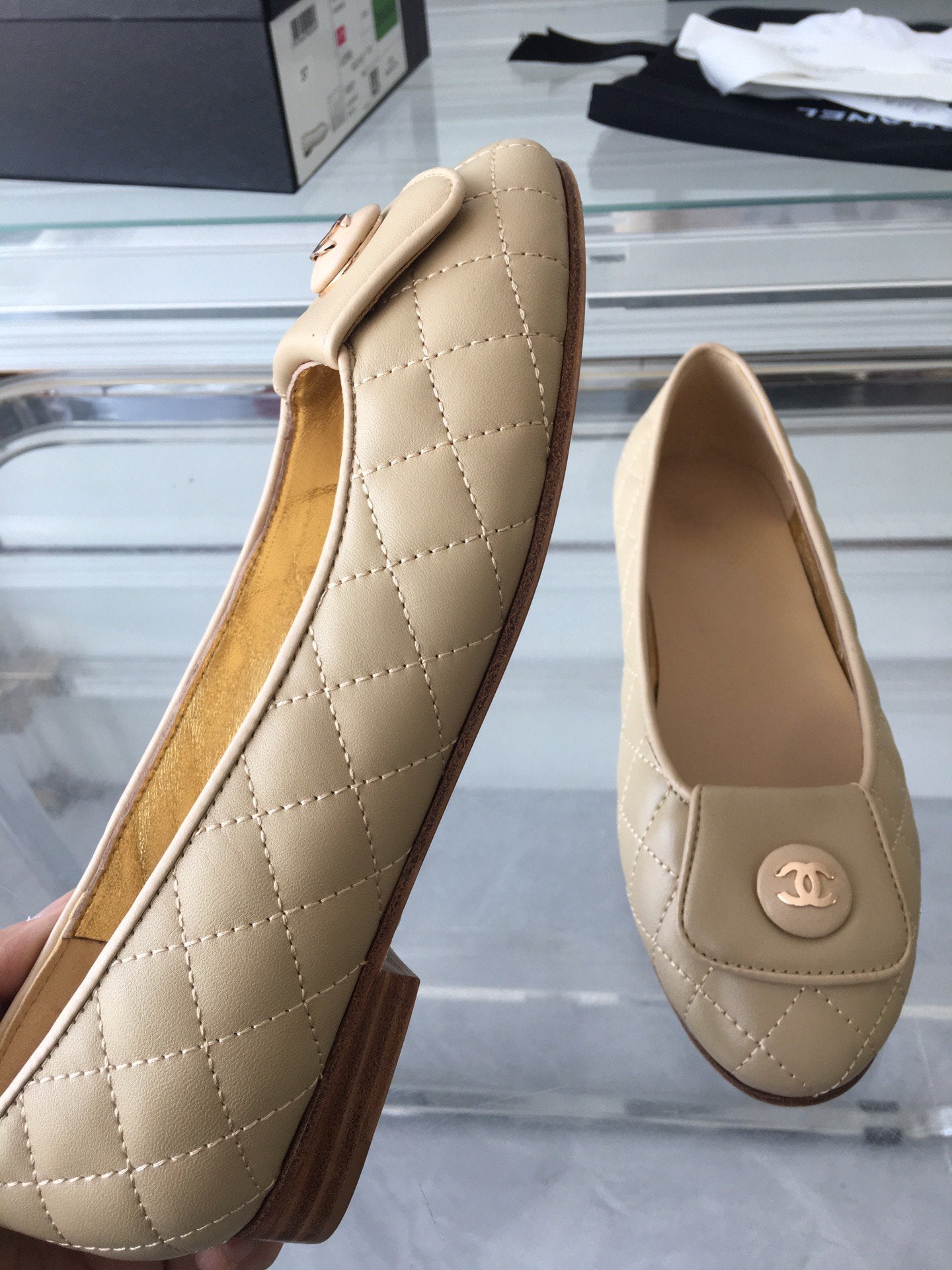ballet flat quilted beige gold cc lock - 35