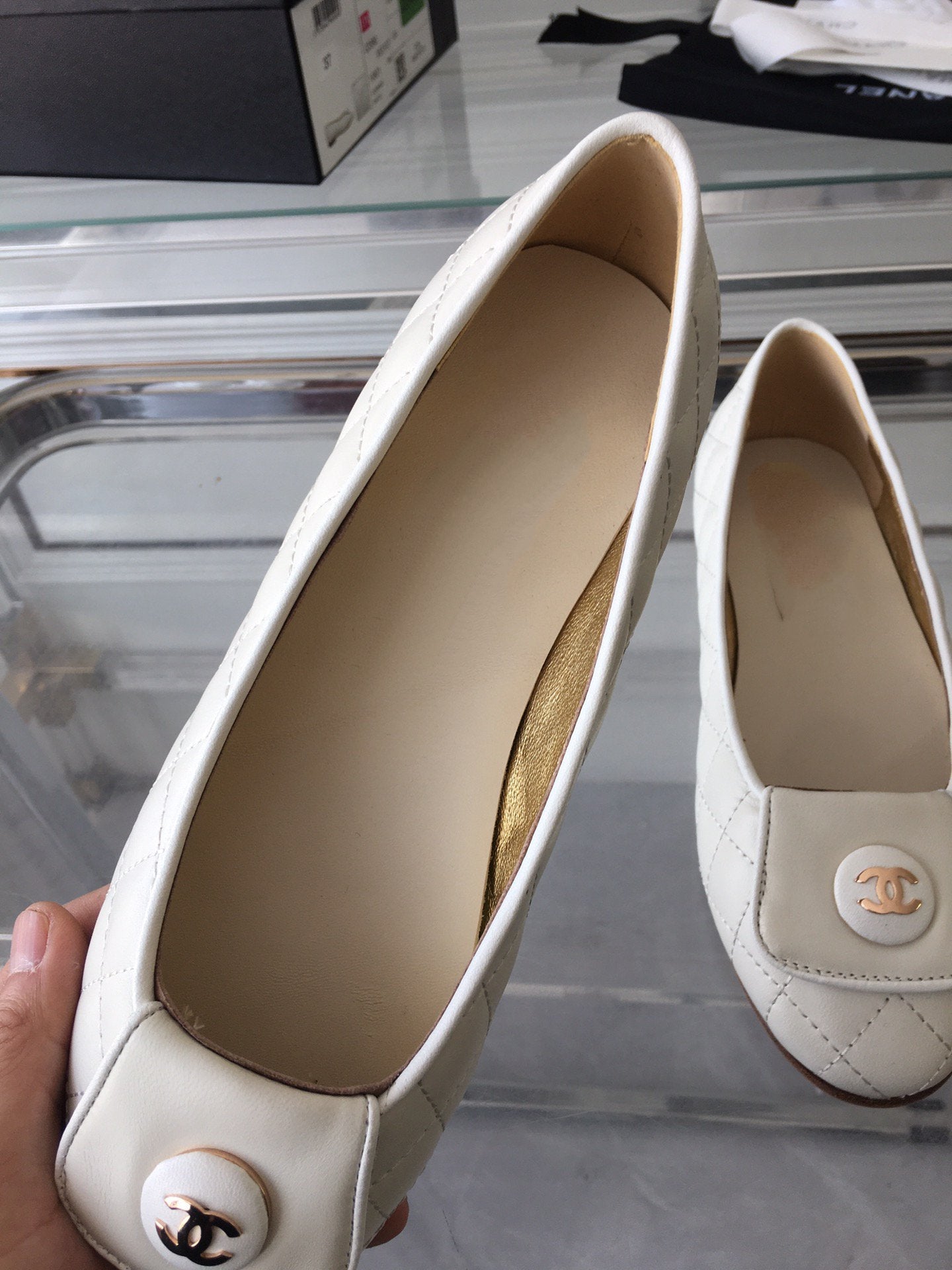 ballet flat quilted white gold cc lock - 35