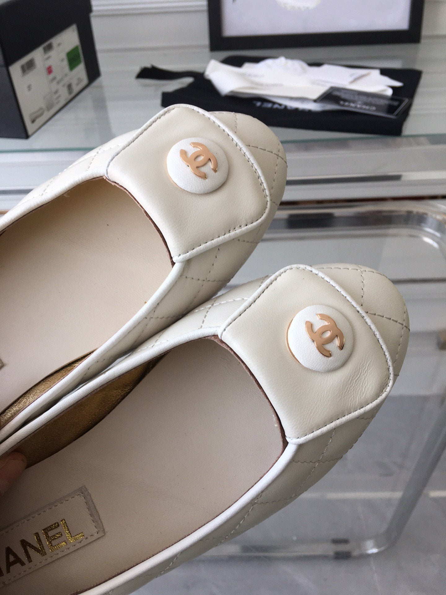 ballet flat quilted white gold cc lock - 35