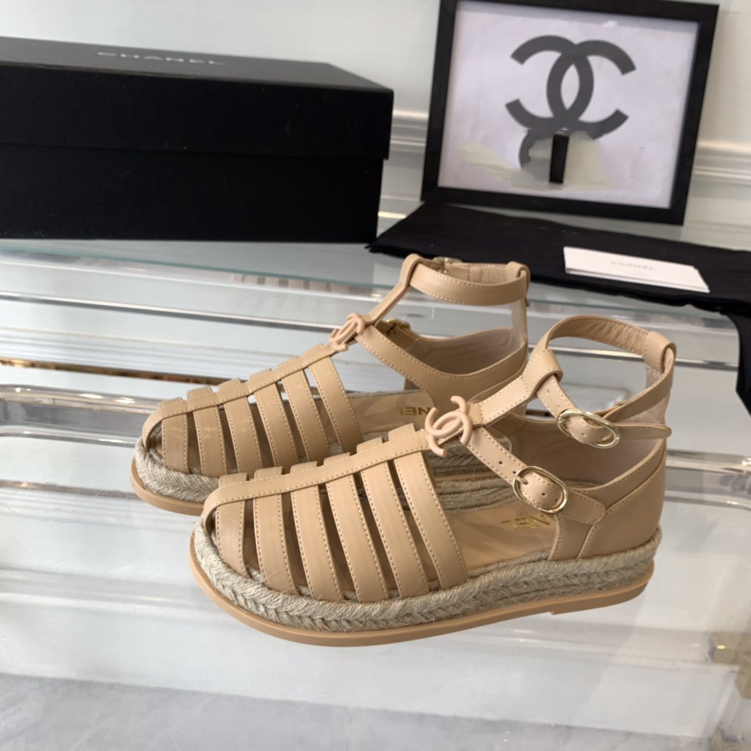 cc medium roman sandals beige lambskin - 35