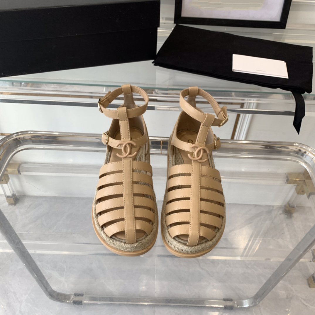 cc medium roman sandals beige lambskin - 35