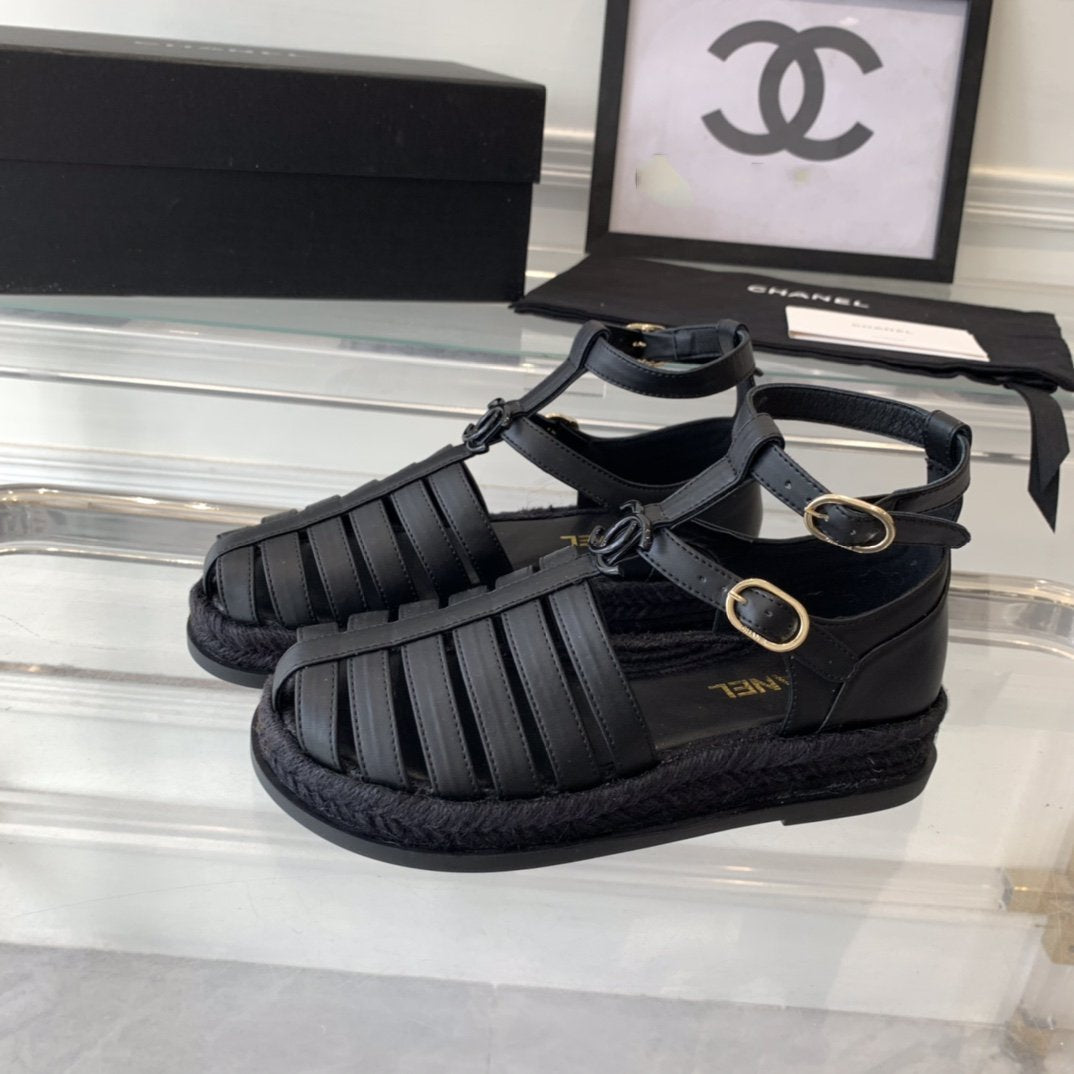 cc medium roman sandals black lambskin - 35