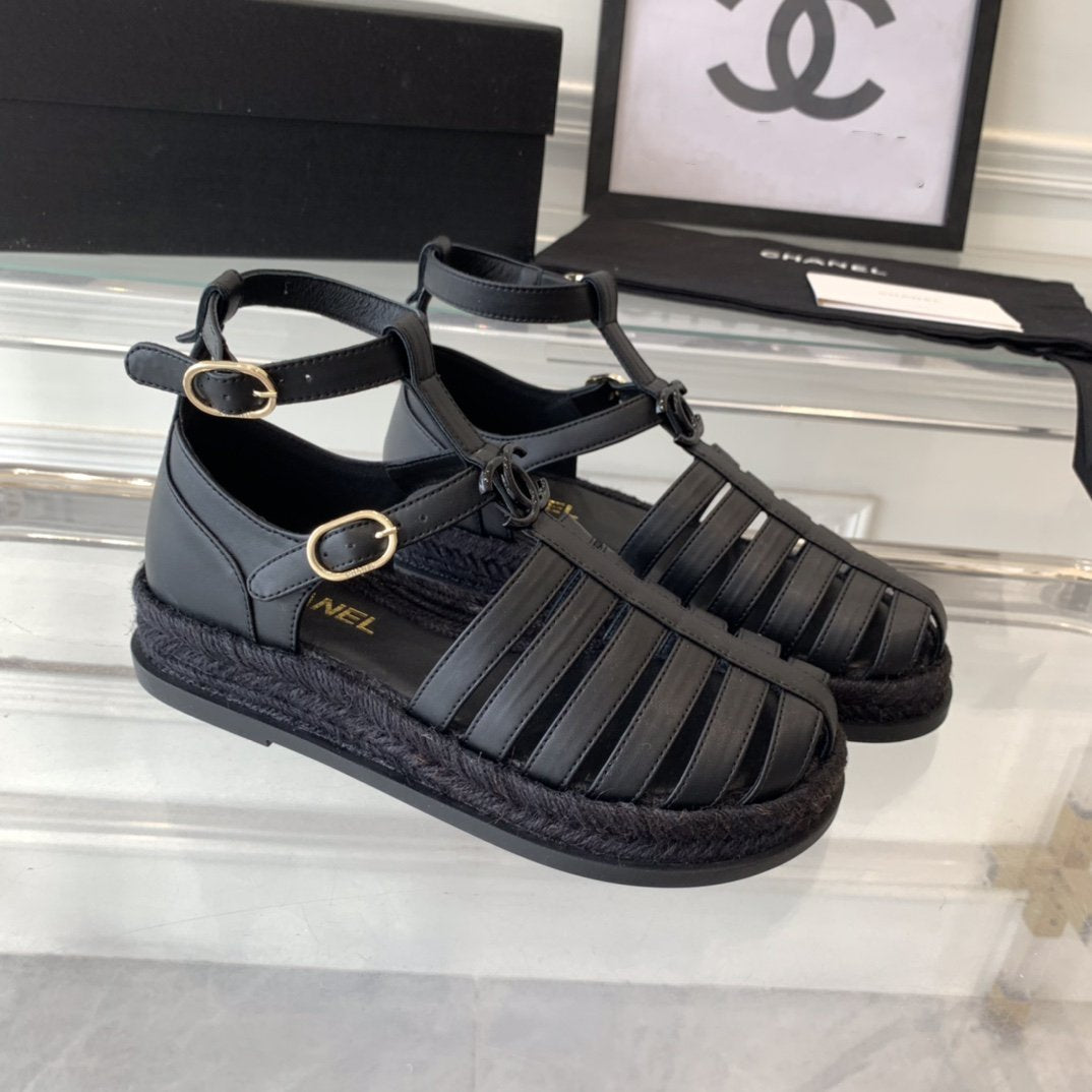 cc medium roman sandals black lambskin - 35