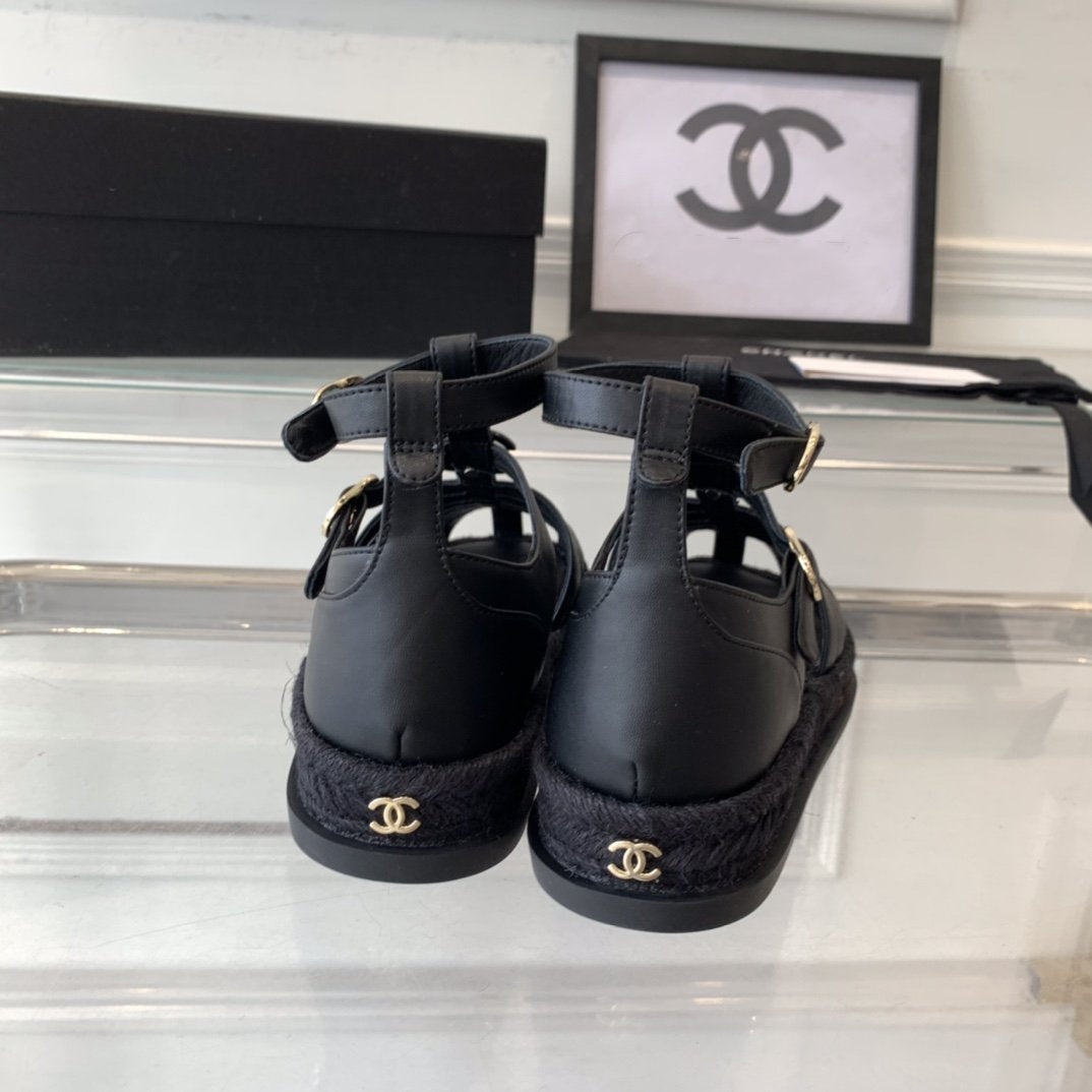 cc medium roman sandals black lambskin - 35
