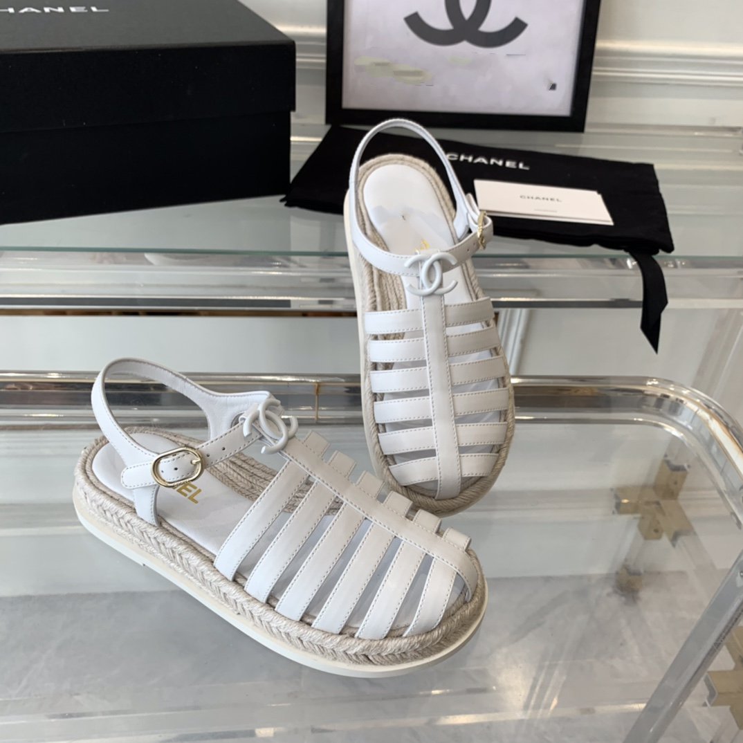 cc roman sandals white lambskin - 35