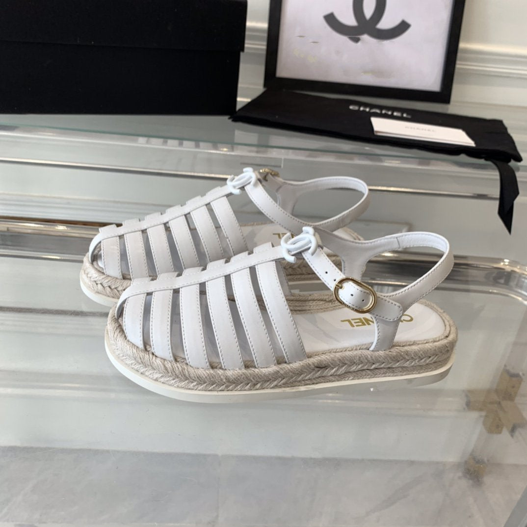 cc roman sandals white lambskin - 35