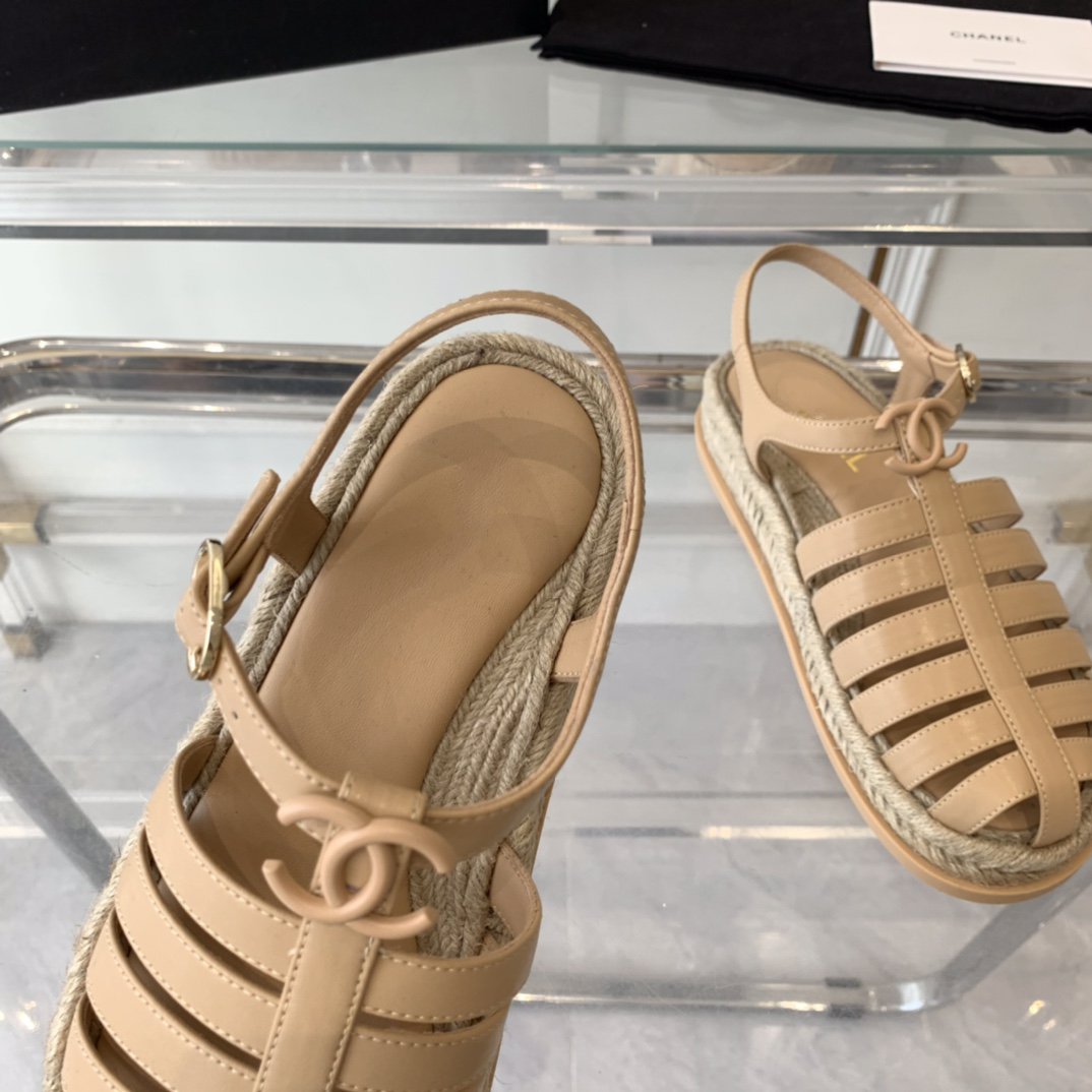 cc roman sandals beige lambskin - 35