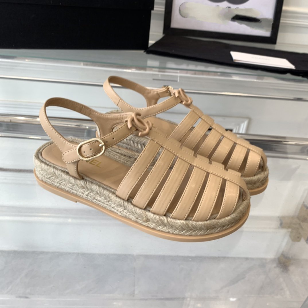 cc roman sandals beige lambskin - 35