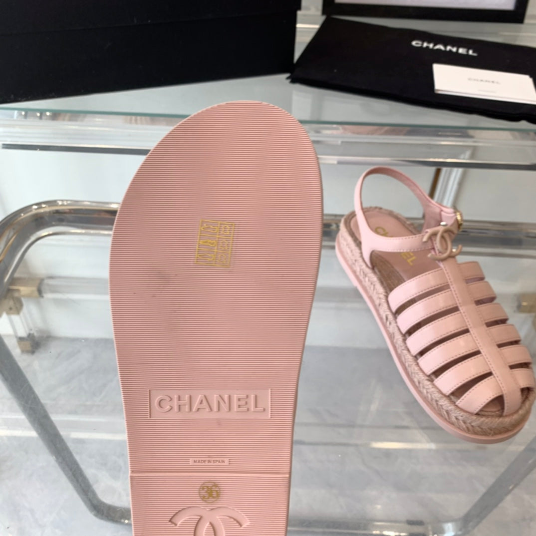 cc roman sandals pink lambskin - 35
