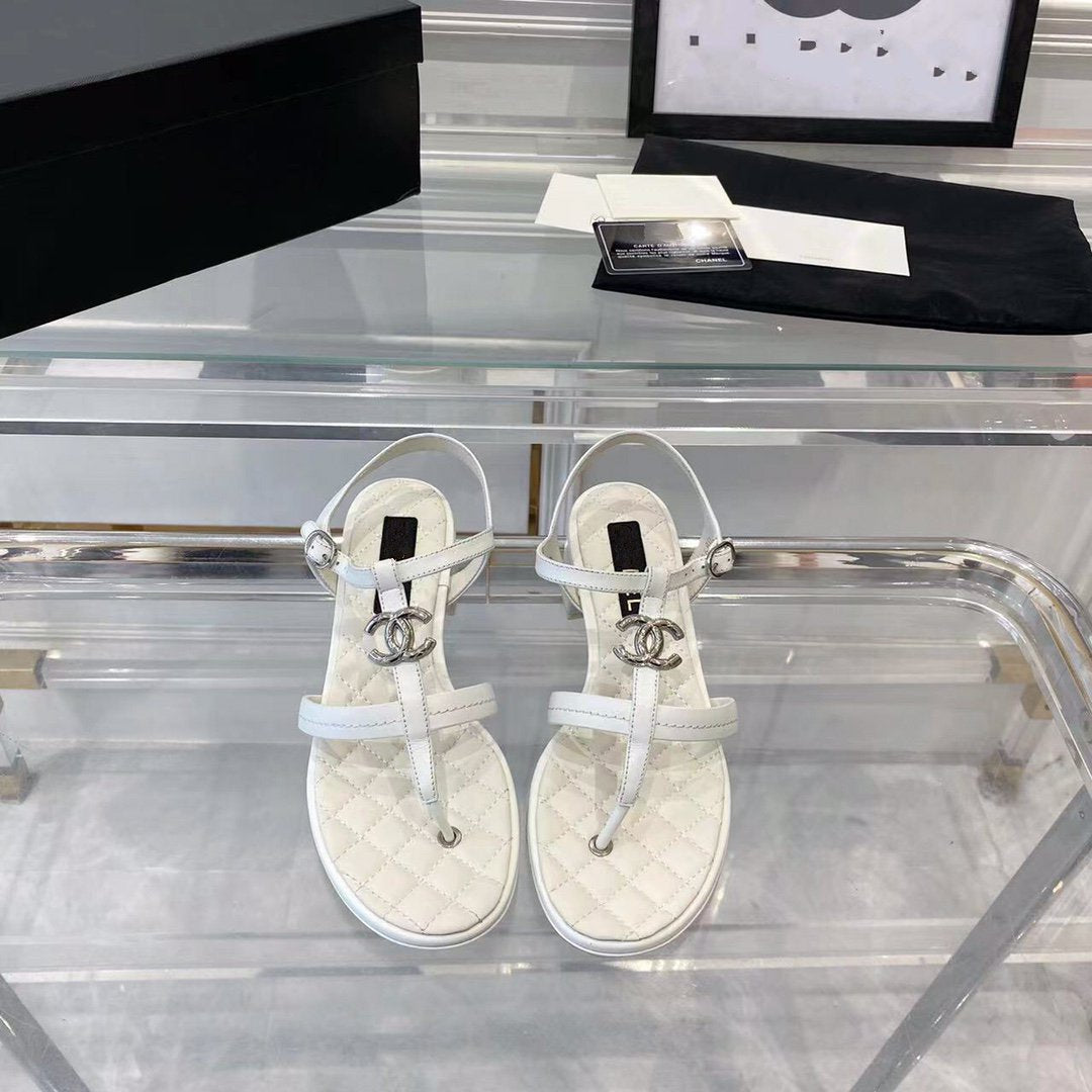 cc sandals white quilted lambskin - 35