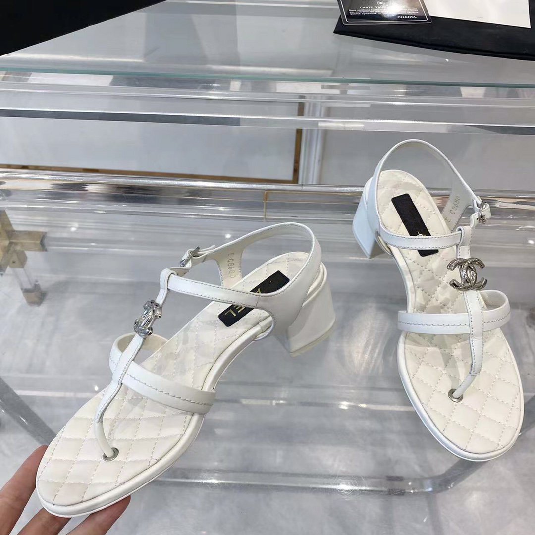 cc sandals white quilted lambskin - 35