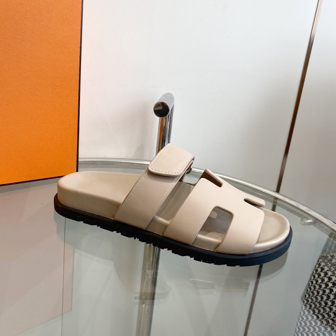 Chypre Sandal Beige Mastic Calfskin Leather - 35