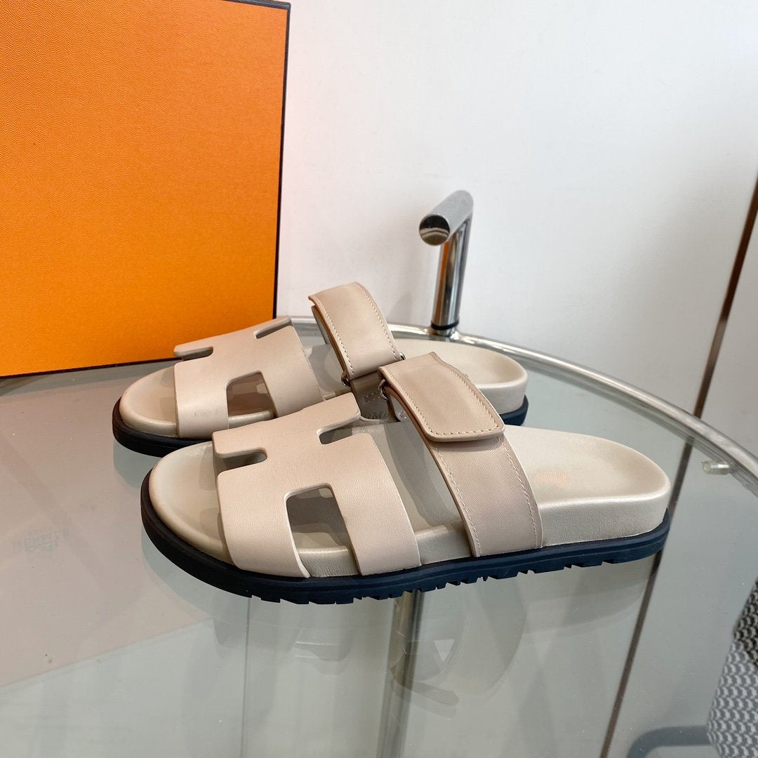Chypre Sandal Beige Mastic Calfskin Leather - 35