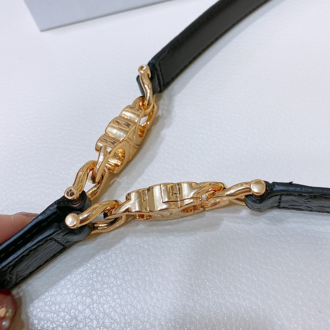 SMALL 18 MM GOURMETTE TRIOMPHE ADJUSTABLE BELT IN BLACK LEATHER GOLD HARDWARE - 30