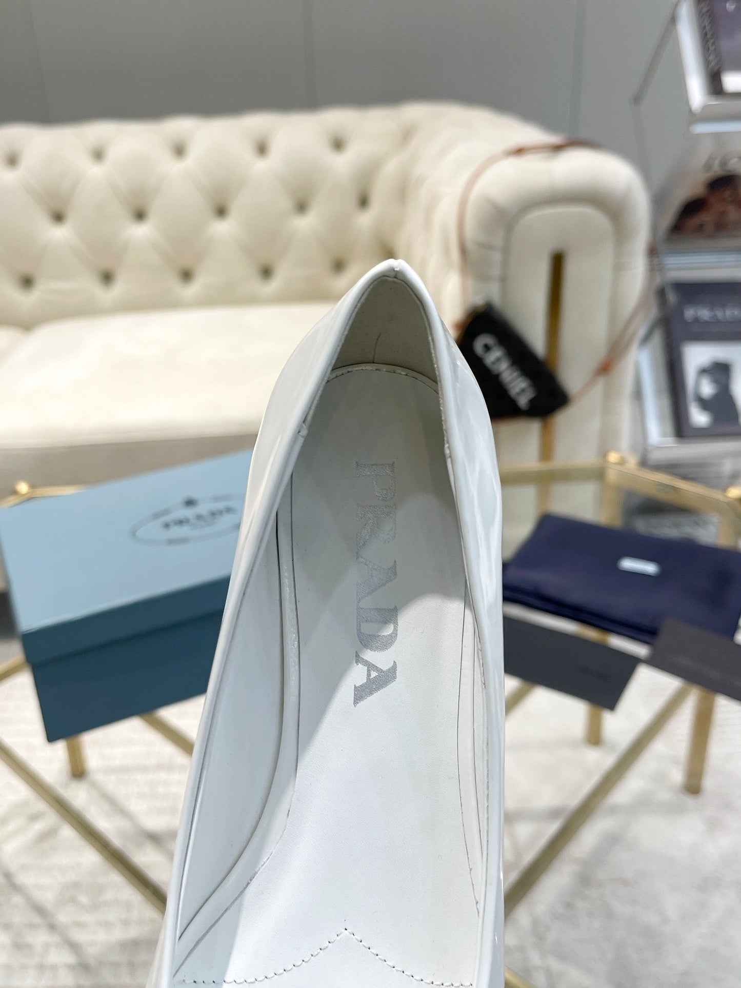 BALLET FLATS ATTACHED CREATIVE FLOWERS IN WHITE PATENT CALFSKIN - 34