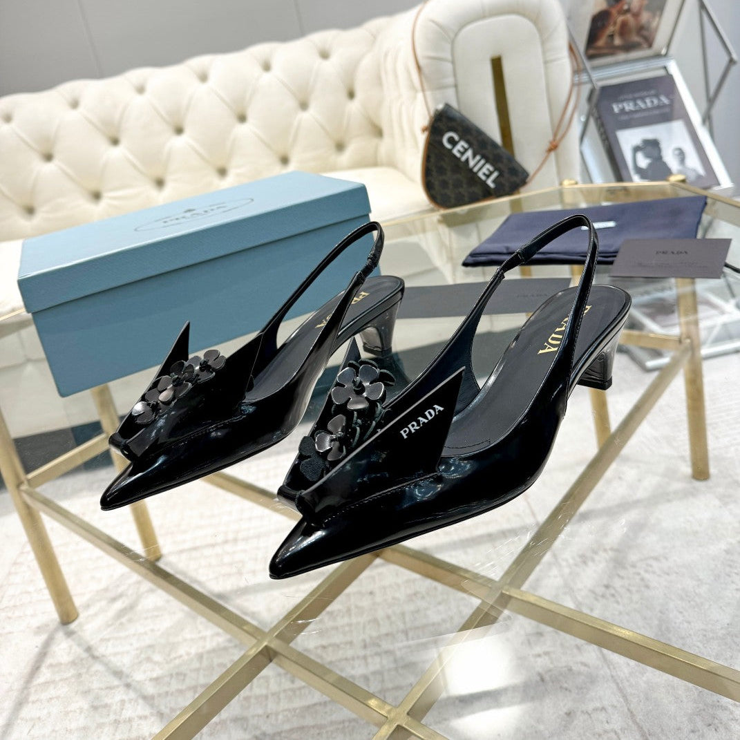 MEDIUM HEEL SLINGBACK ATTACHED CREATIVE FLOWERS IN BLACK PATENT CALFSKIN - 34