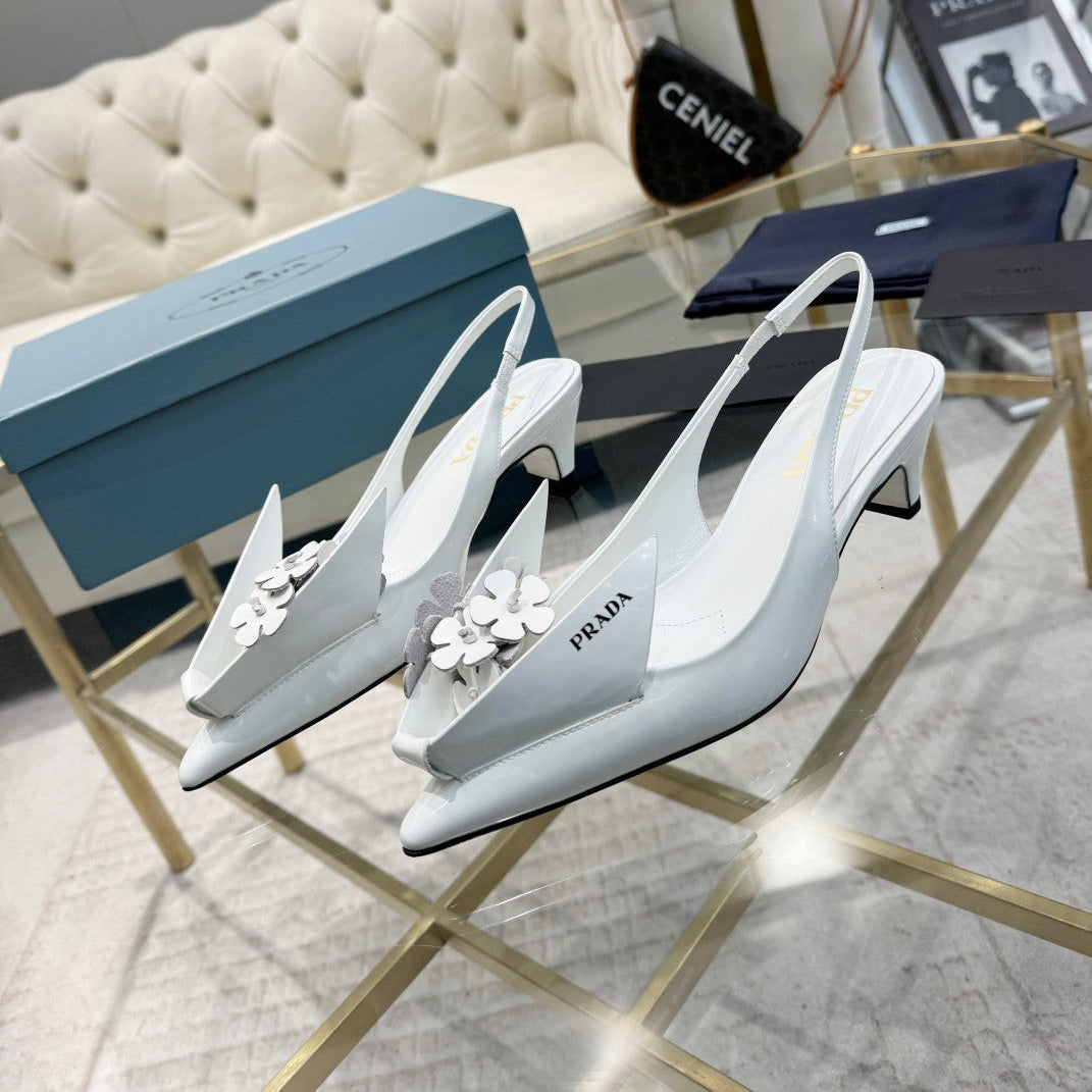 MEDIUM HEEL SLINGBACK ATTACHED CREATIVE FLOWERS IN WHITE PATENT CALFSKIN - 34