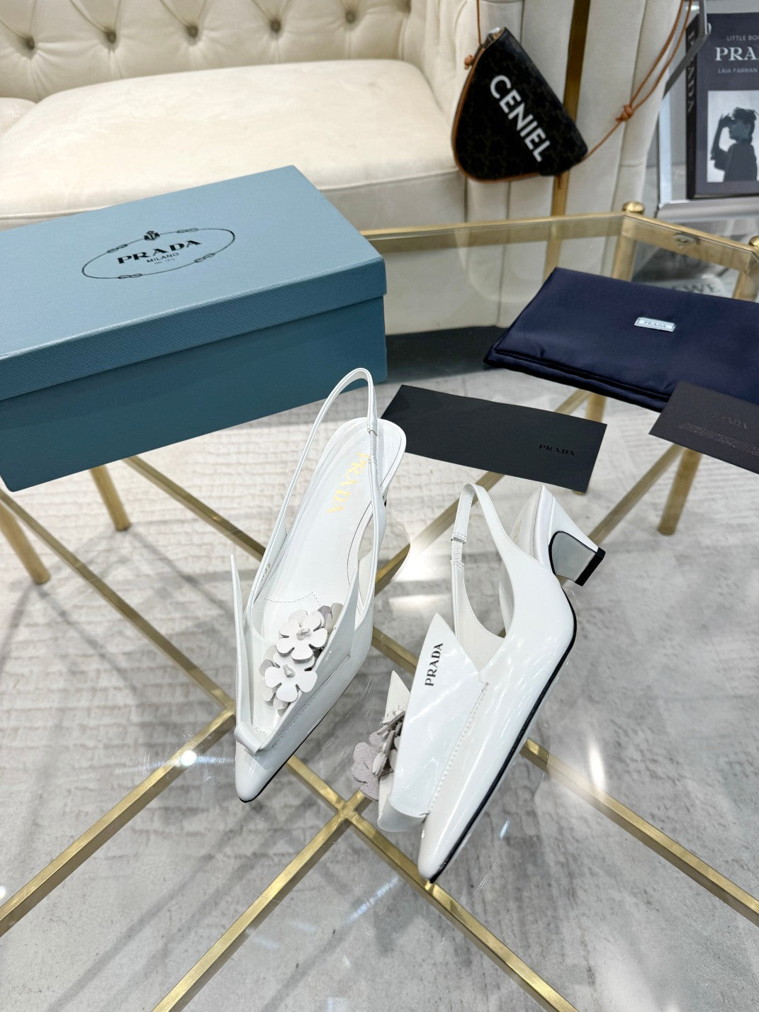 MEDIUM HEEL SLINGBACK ATTACHED CREATIVE FLOWERS IN WHITE PATENT CALFSKIN - 34