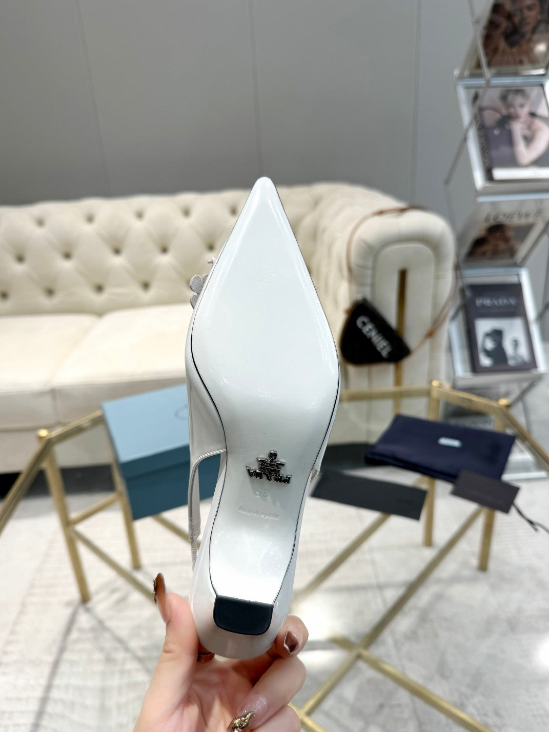 MEDIUM HEEL SLINGBACK ATTACHED CREATIVE FLOWERS IN WHITE PATENT CALFSKIN - 34