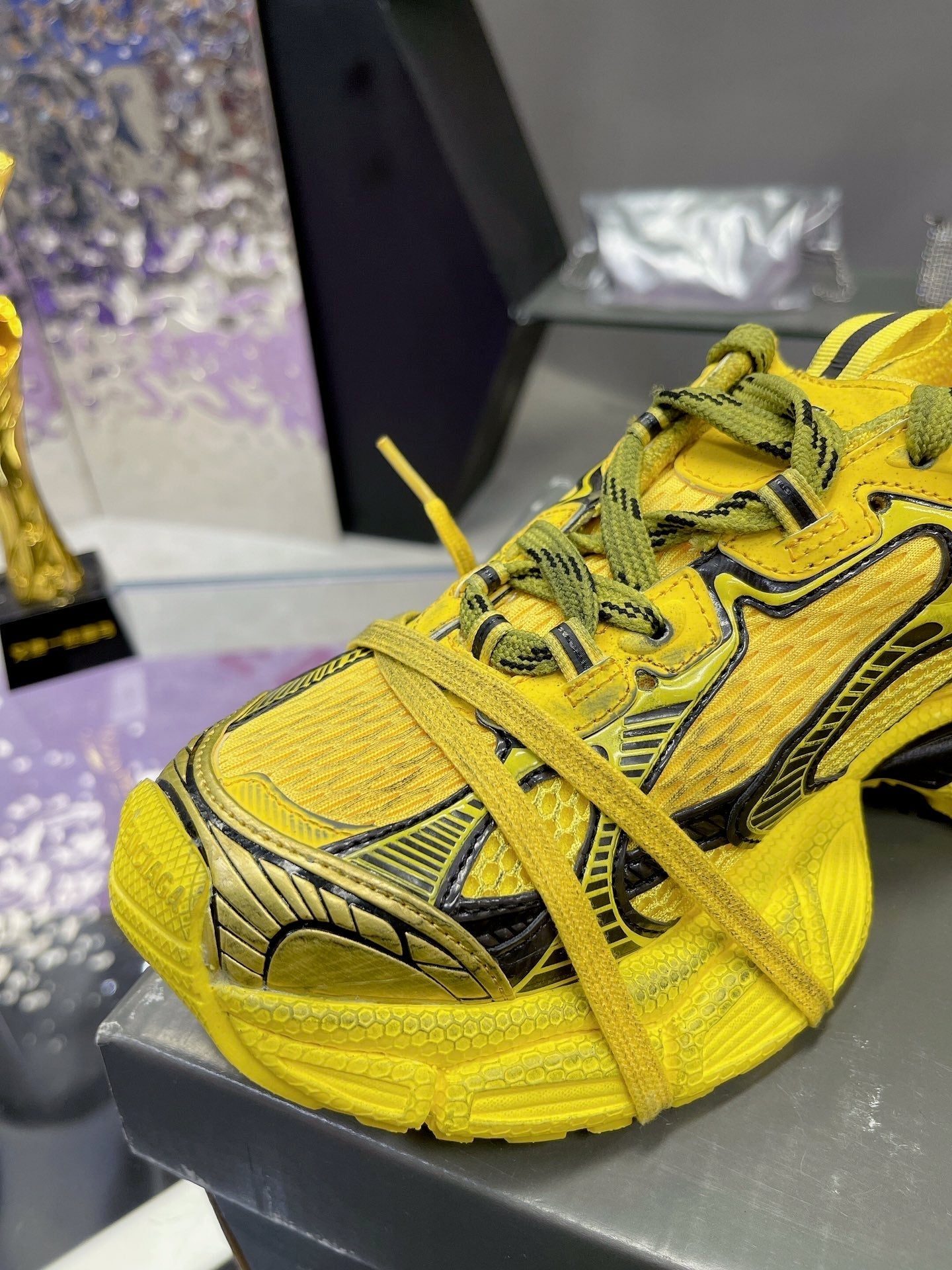 3XL SNEAKER IN YELLOW MIX BLACK MESH AND POLYURETHANE - 35