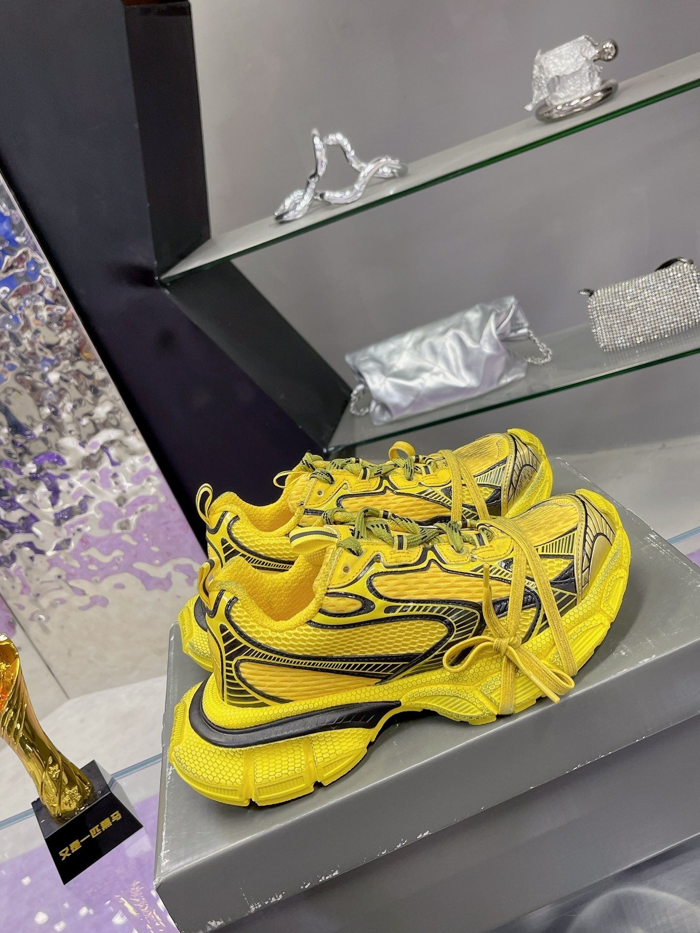 3XL SNEAKER IN YELLOW MIX BLACK MESH AND POLYURETHANE - 35