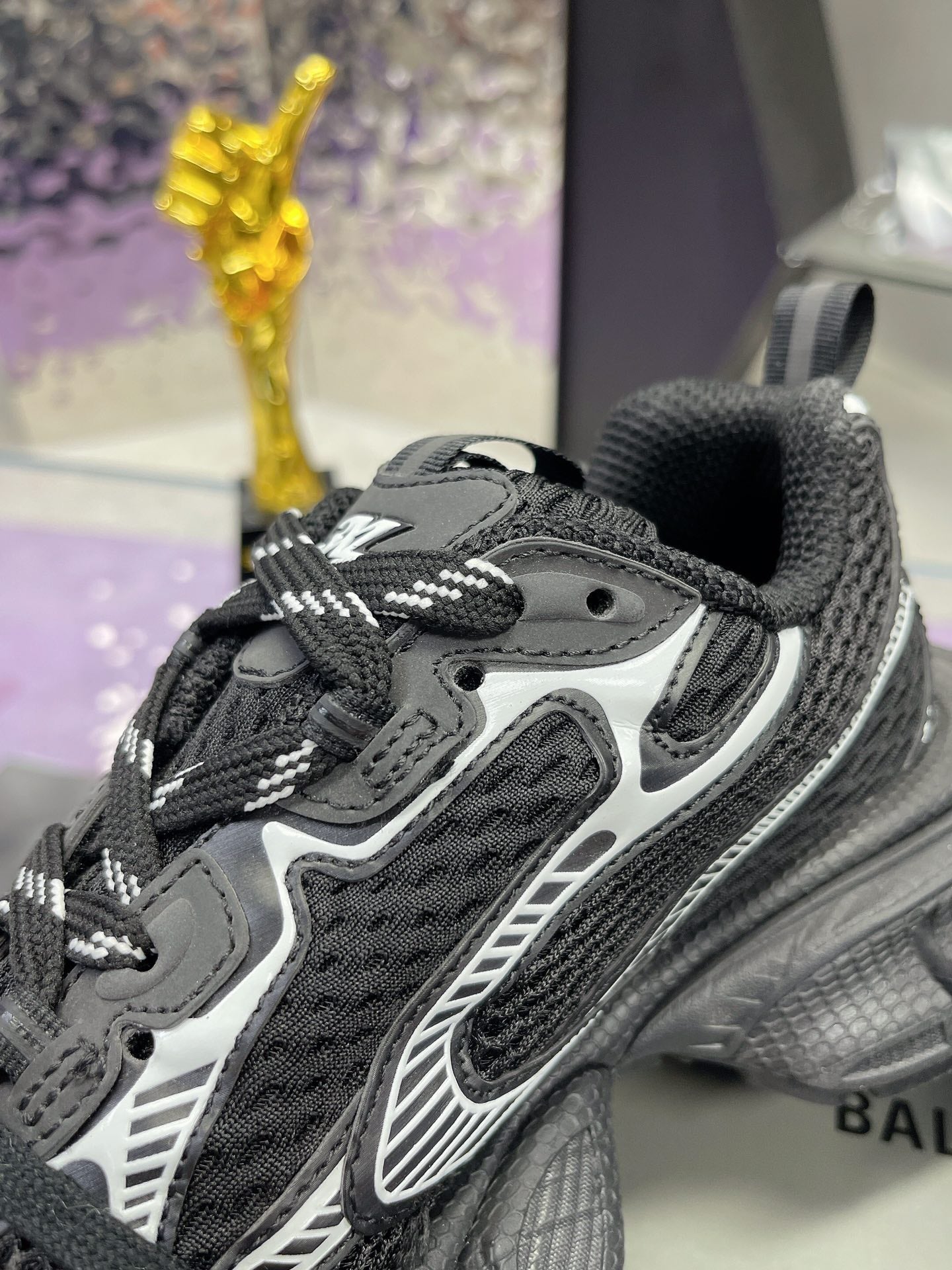 3XL SNEAKER IN BLACK MIX WHITE MESH AND POLYURETHANE - 35