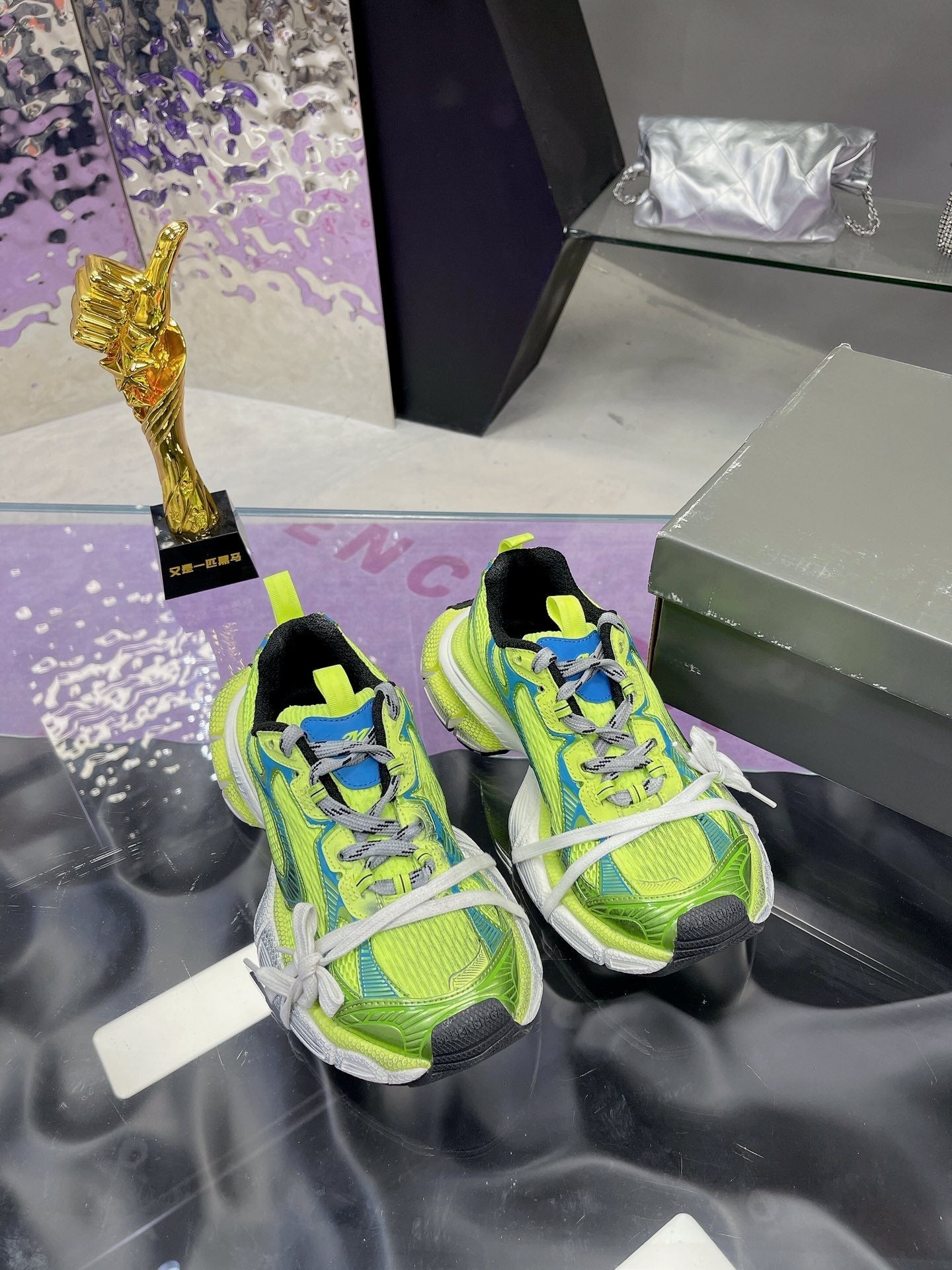 3XL SNEAKER IN NEON GREEN MESH AND POLYURETHANE - 35
