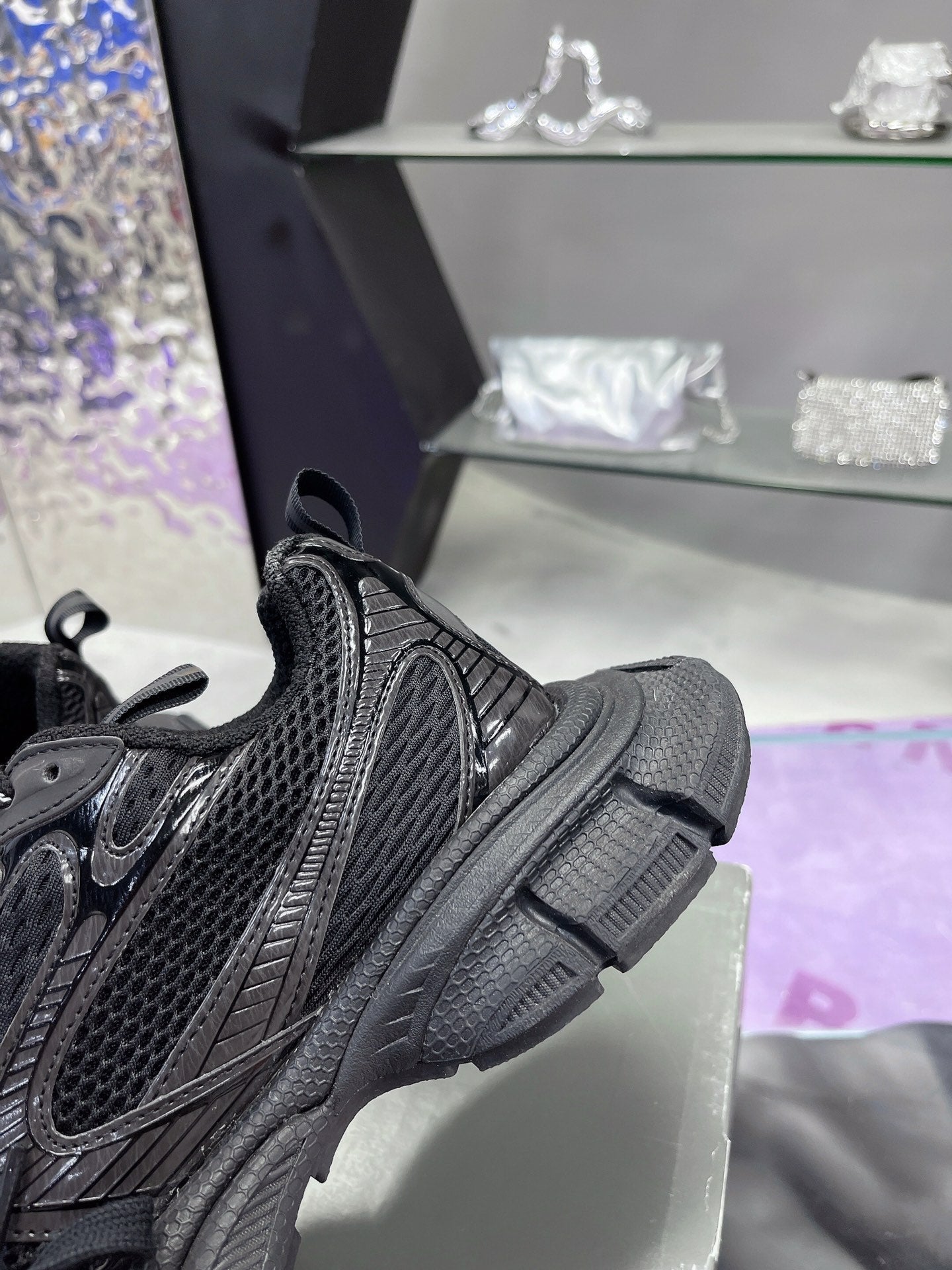 3XL SNEAKER IN BLACK MESH AND POLYURETHANE - 35