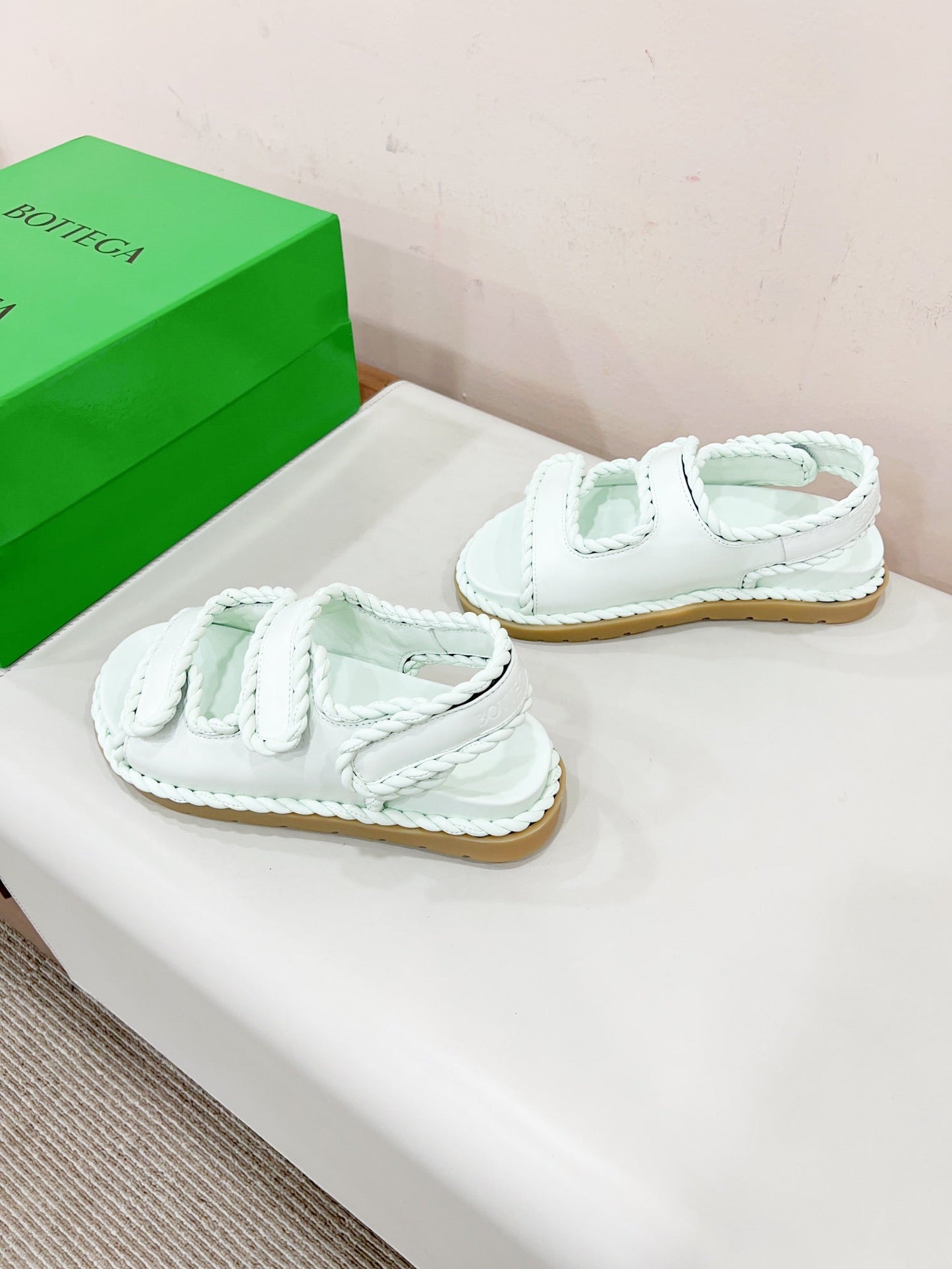 REFINED DAD SANDAL IN WHITE LAMBSKIN - 35