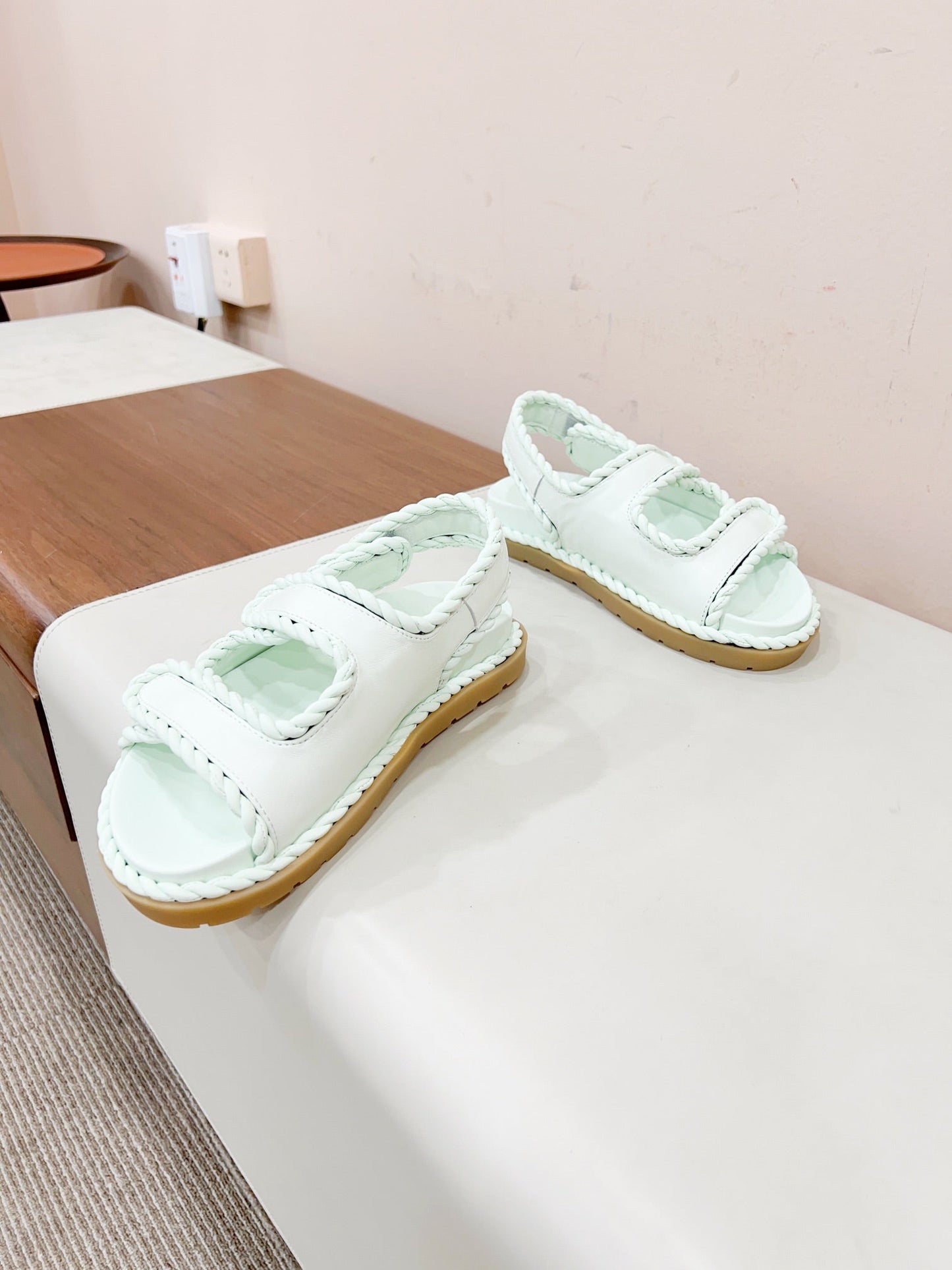 REFINED DAD SANDAL IN WHITE LAMBSKIN - 35