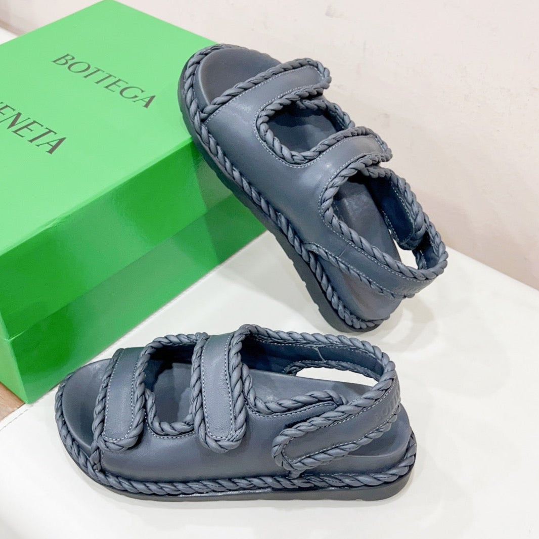 REFINED DAD SANDAL IN BLACK LAMBSKIN - 35