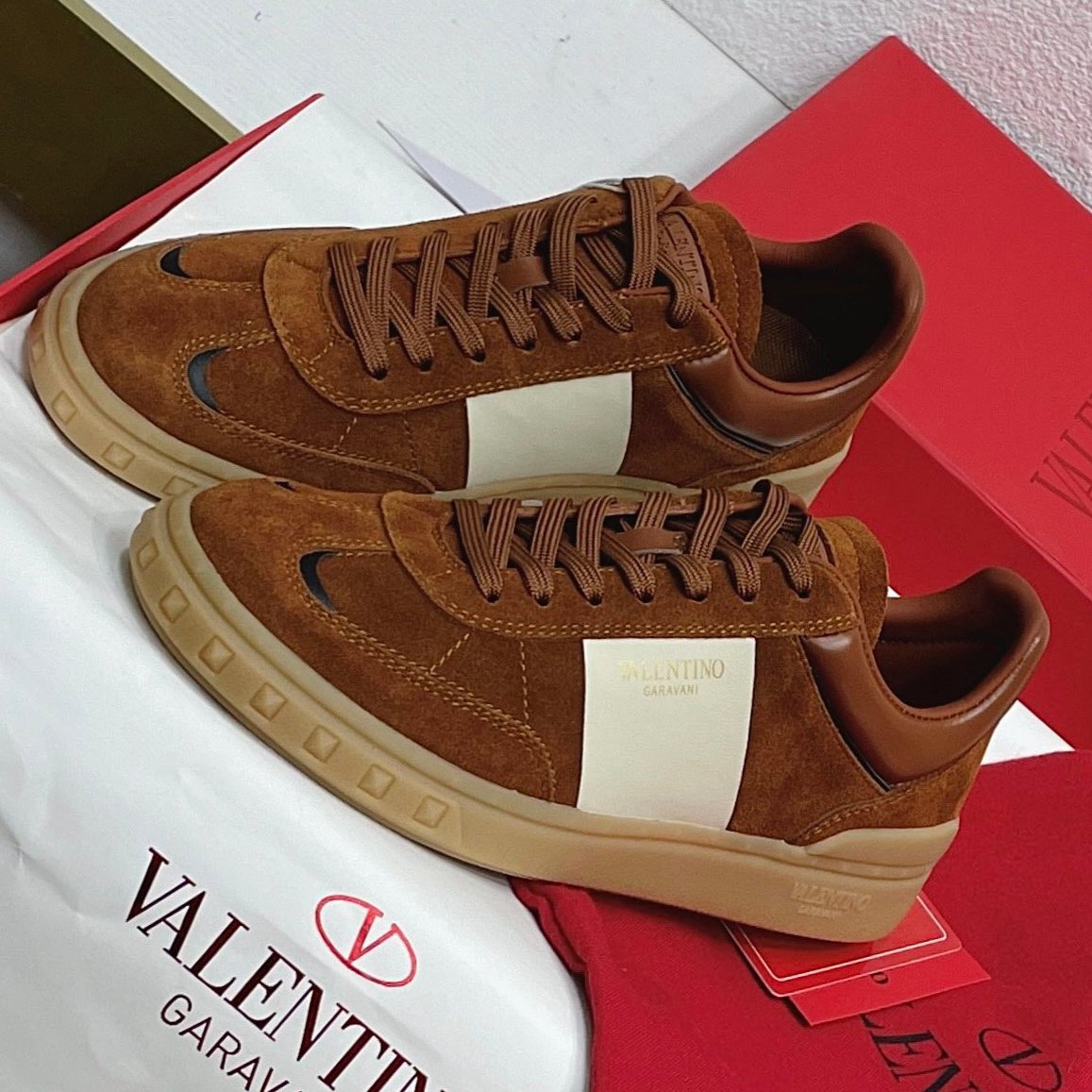 UPVILLAGE LOW TOP SNEAKER IN SYRUP BROWN SUEDE - 35