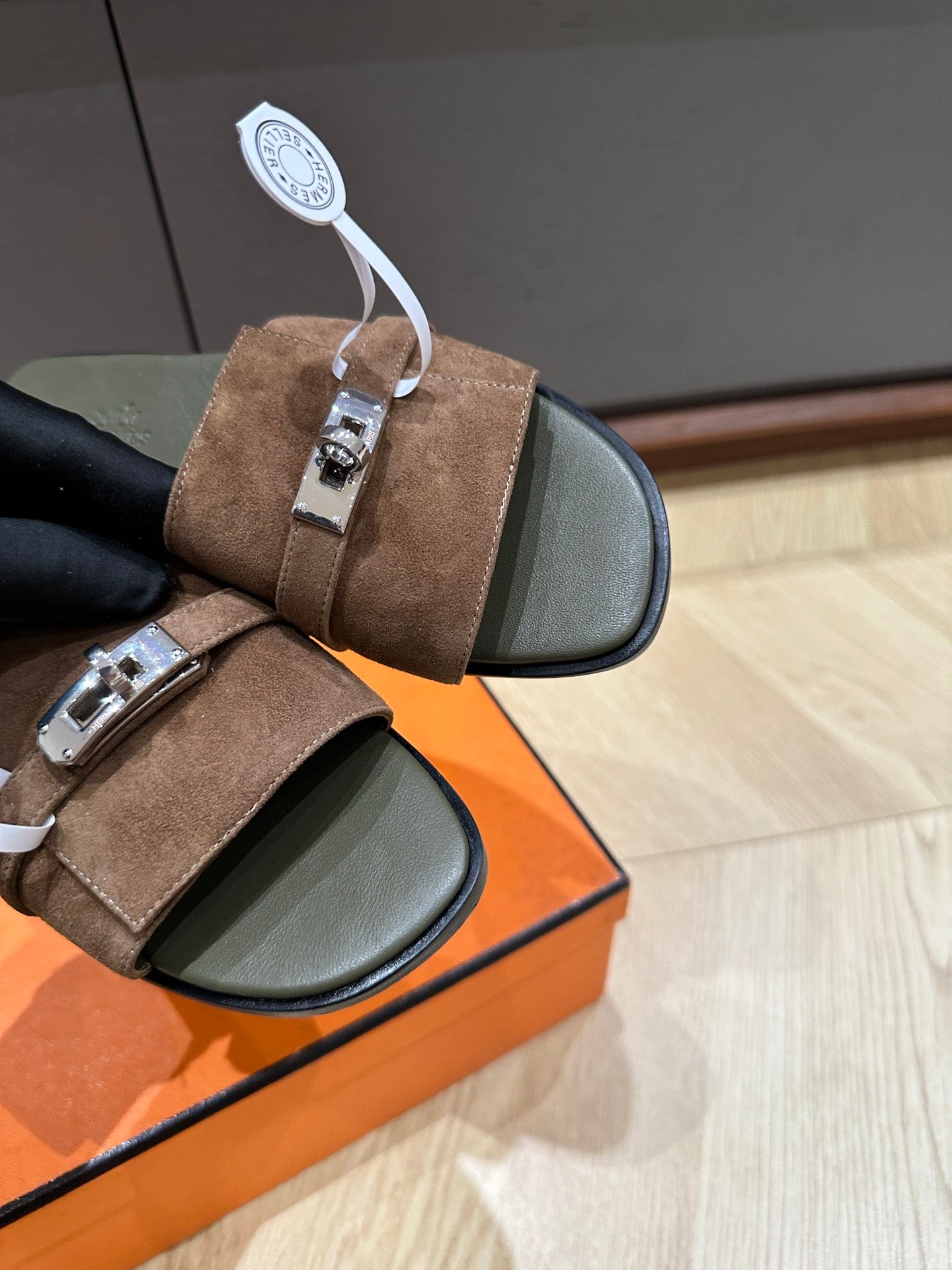 GABRIEL SANDAL LIGHT BROWN SUEDE - 35