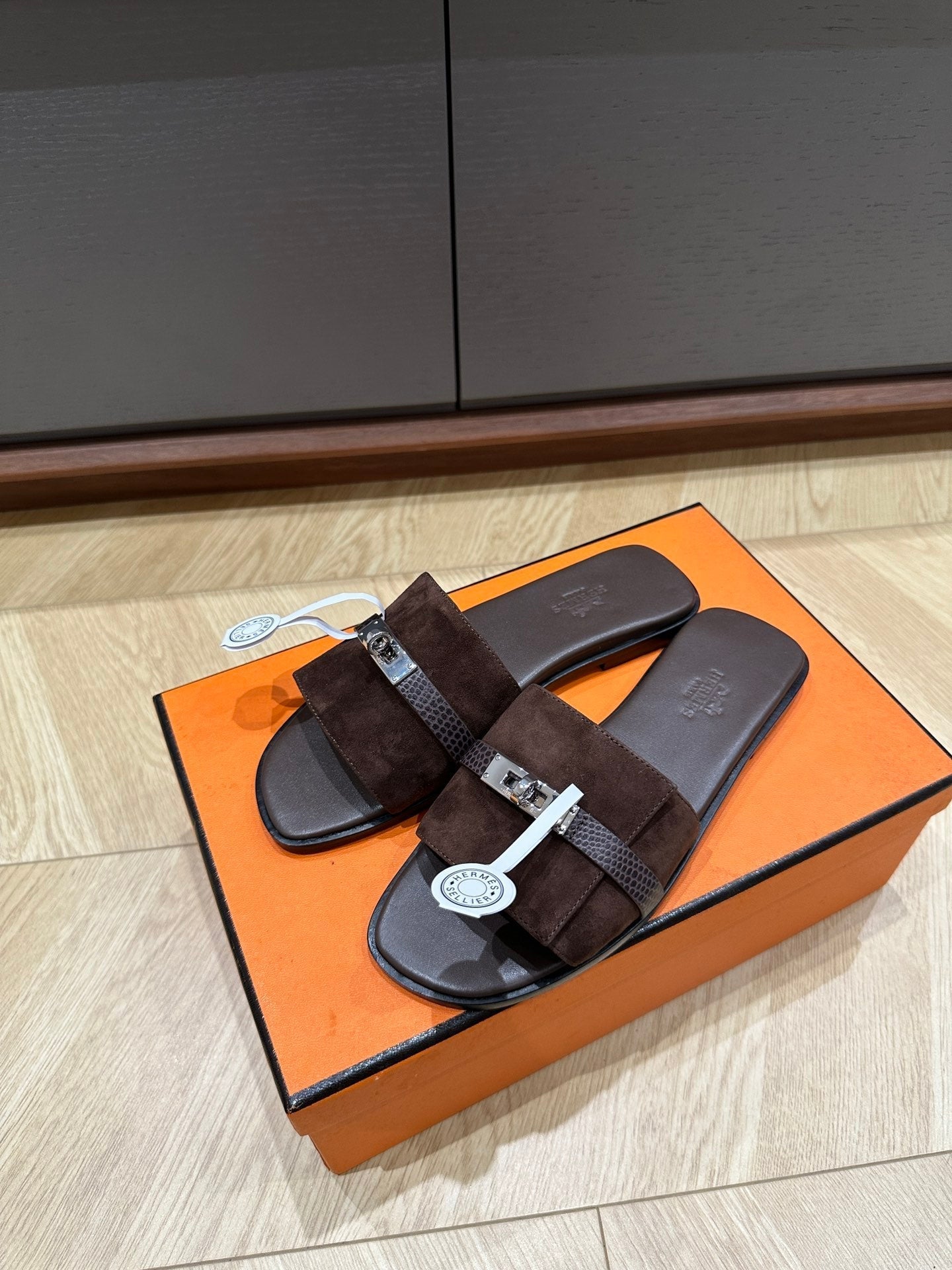 GABRIEL SANDAL CHOCOLATE SUEDE - 35