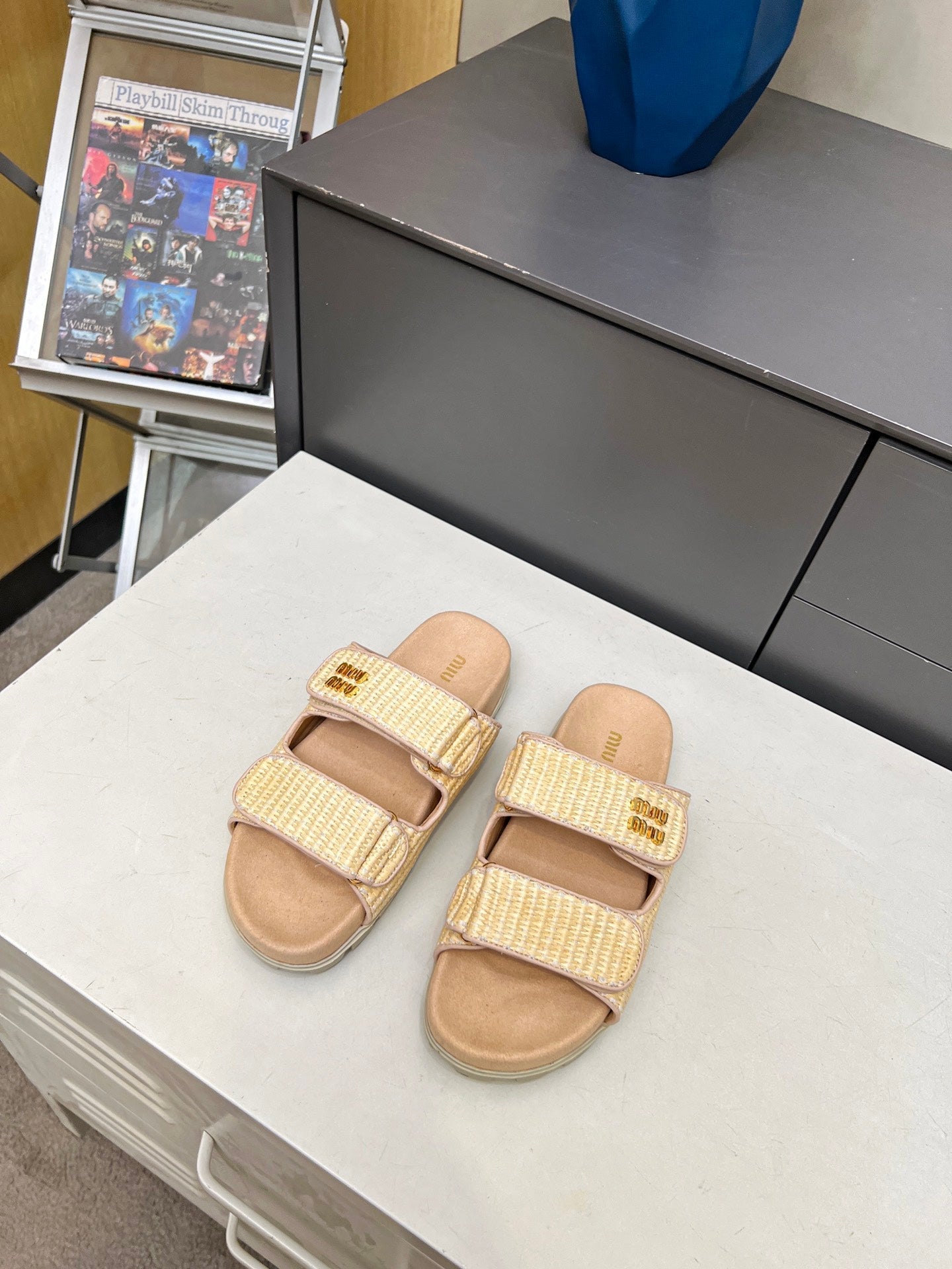 MM DOUBLE STRAP FLAT SANDALS IN BEIGE RAFFIA - 35