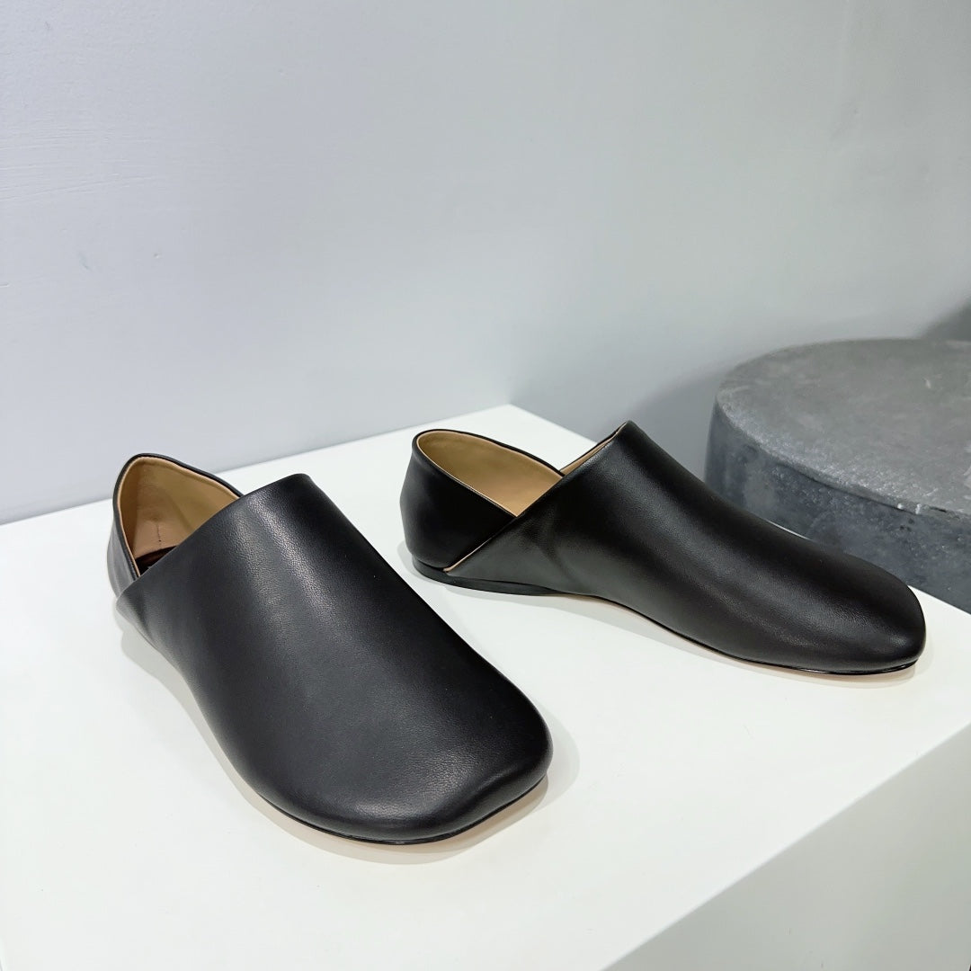 Toy slipper in black goatskin - 35