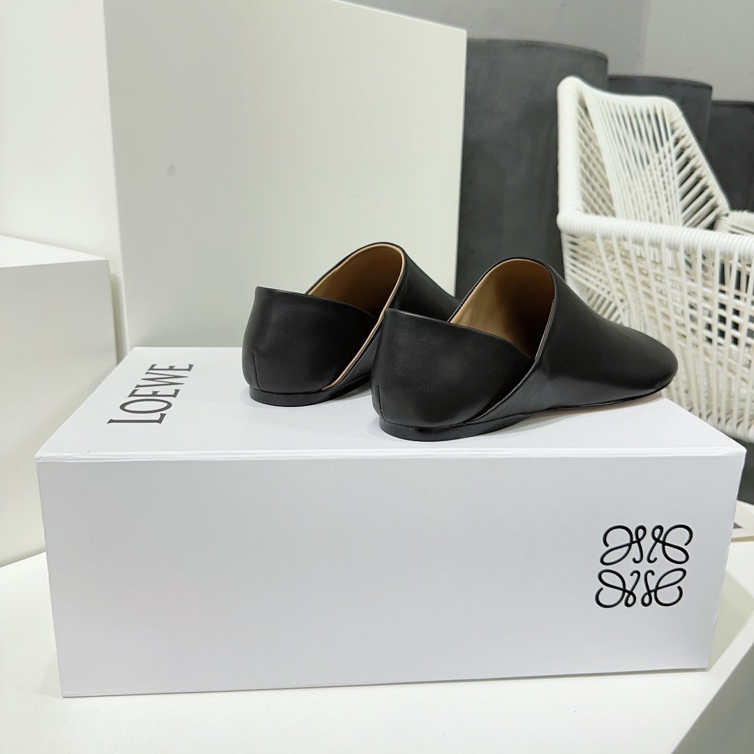 Toy slipper in black goatskin - 35