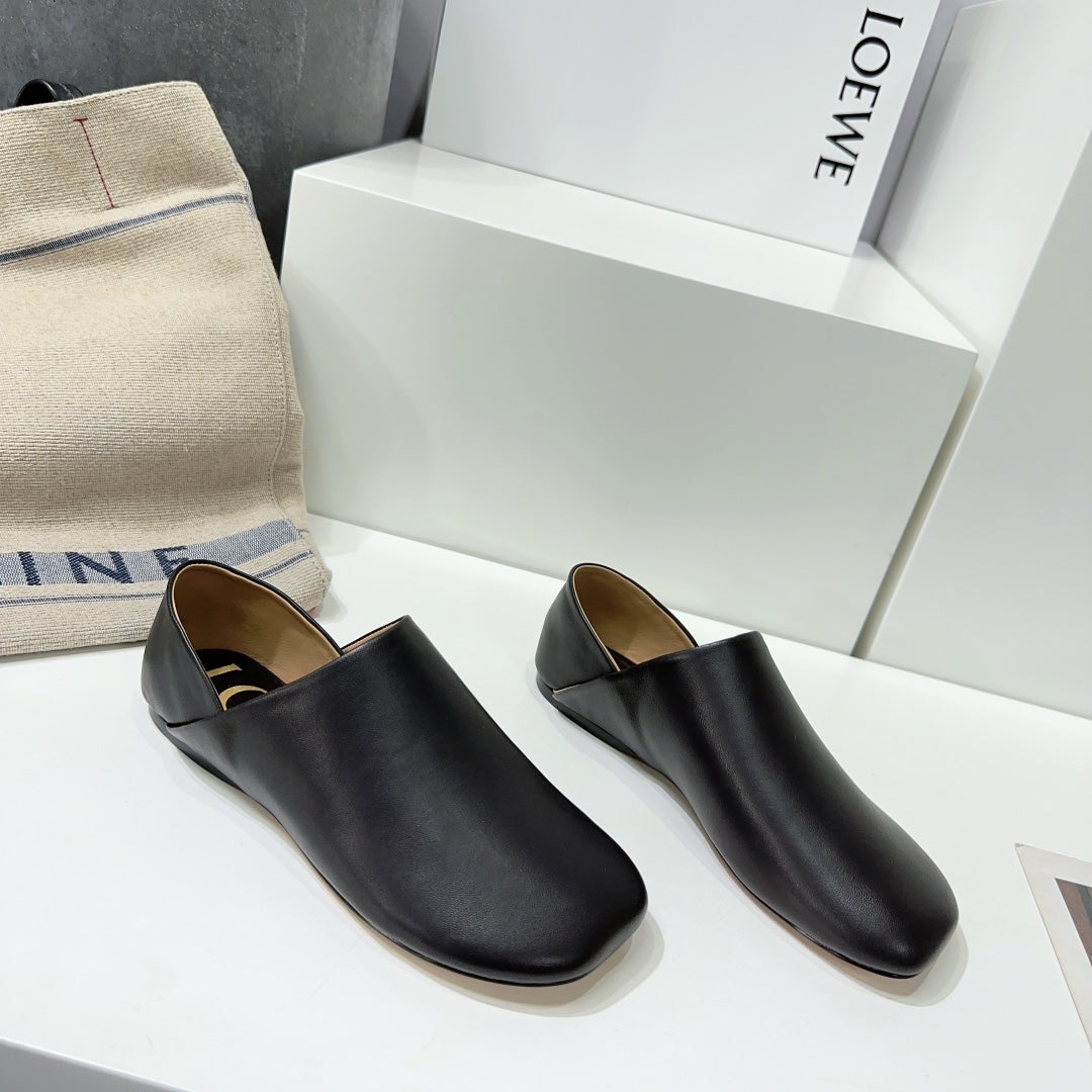Toy slipper in black goatskin - 35