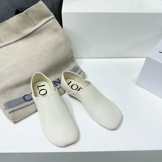 Toy slipper in white goatskin - 35