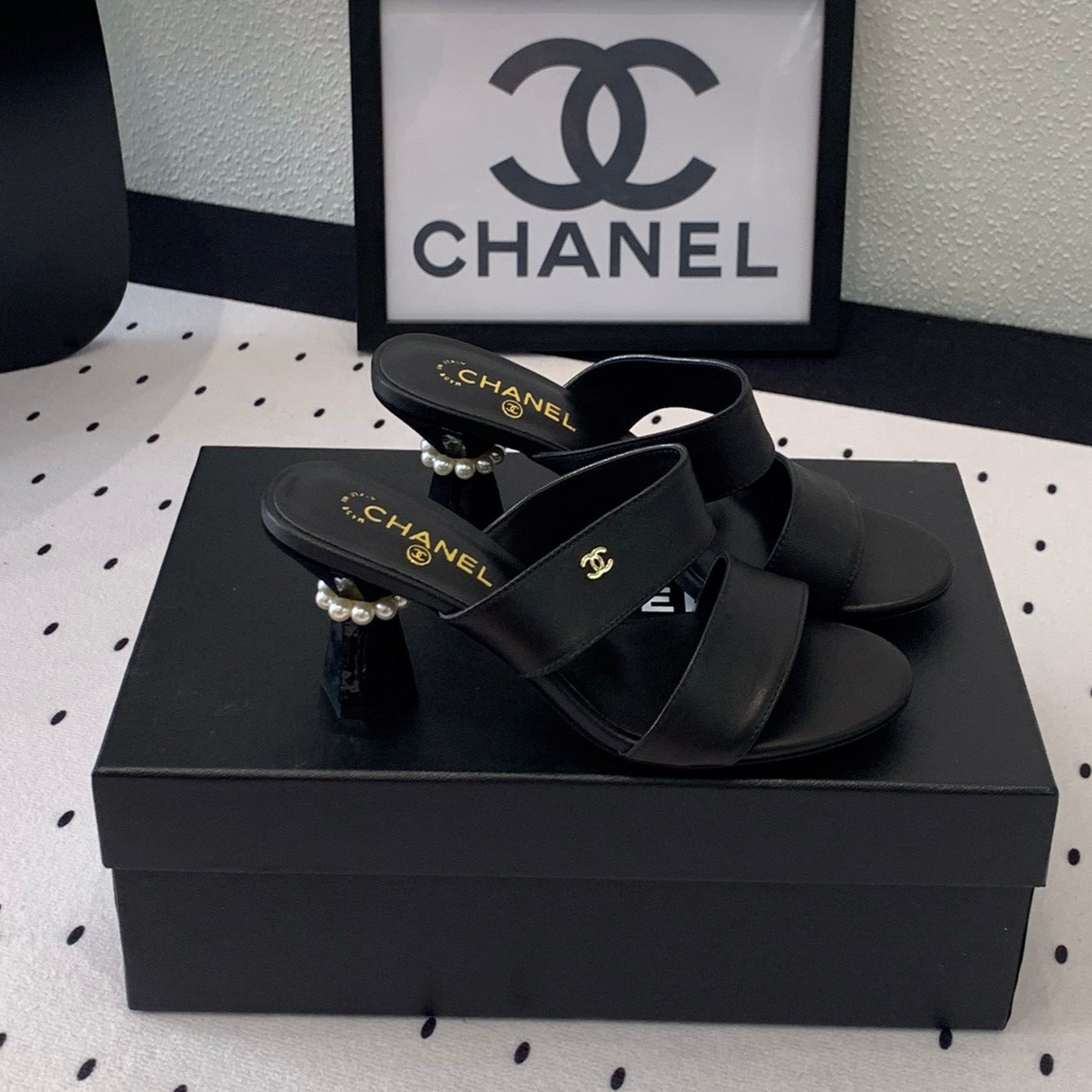 MULES black 1 LAMBSKIN - 35
