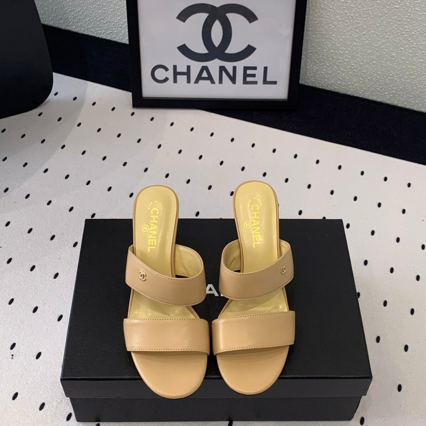 MULES cream LAMBSKIN - 35