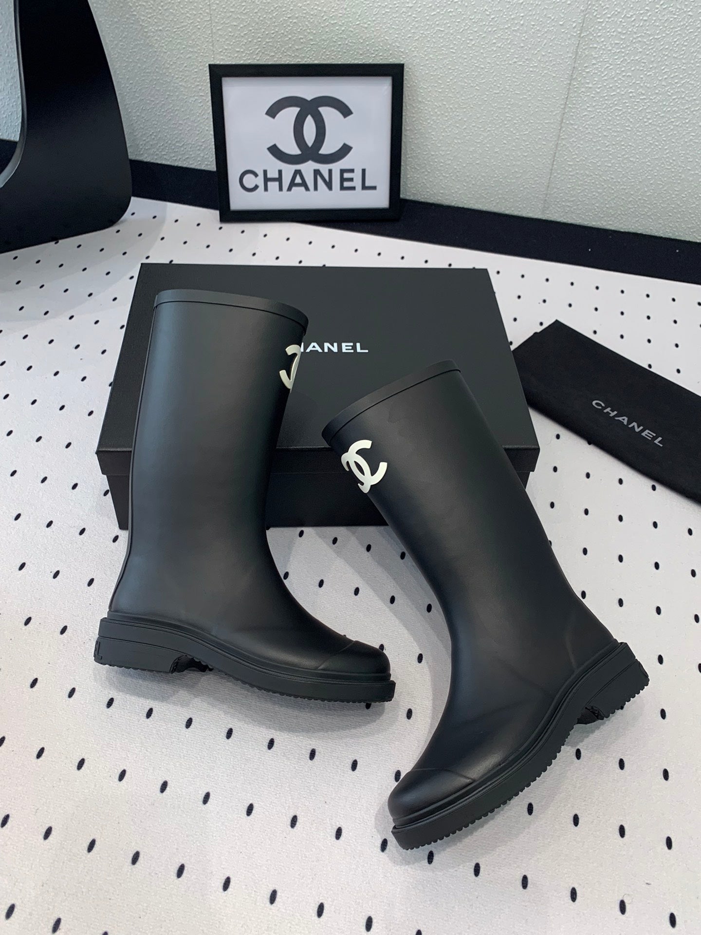 cc rainboot chanel black coler - 35