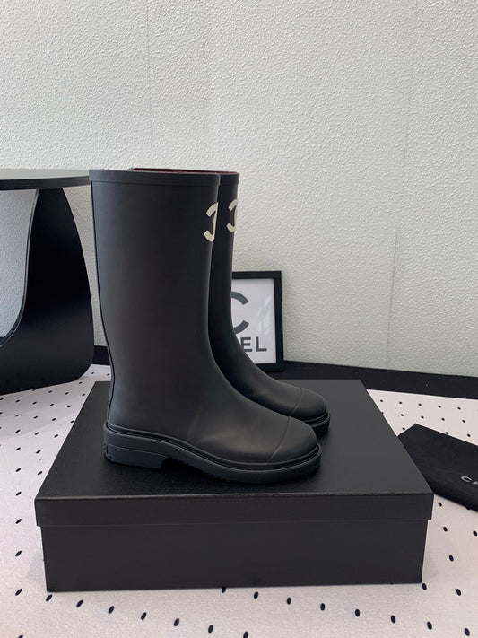 cc rainboot chanel black coler - 35