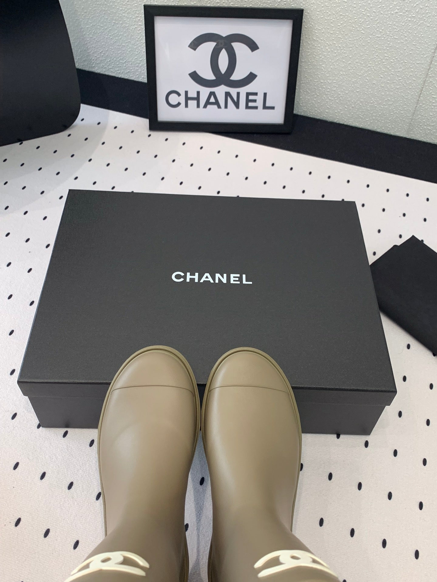 cc rainboot chanel dark beige - 35