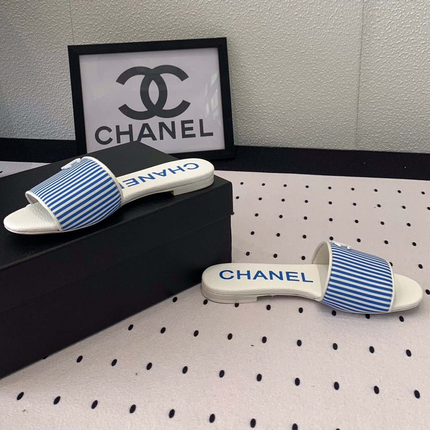 MULES blue LAMBSKIN - 35