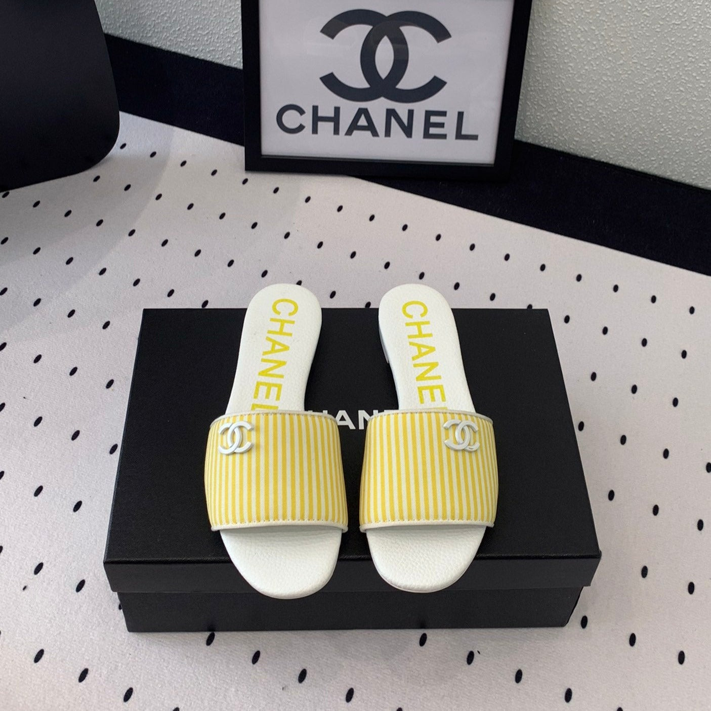 MULES yellow LAMBSKIN - 35