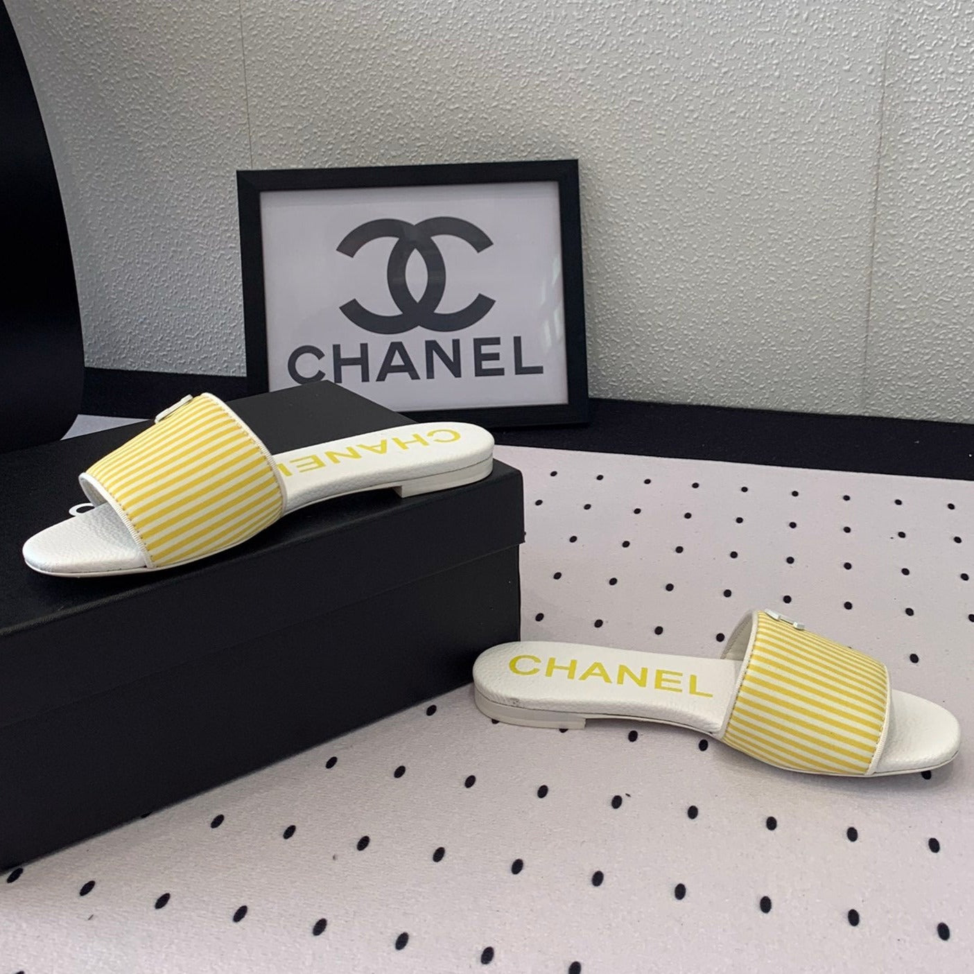 MULES yellow LAMBSKIN - 35