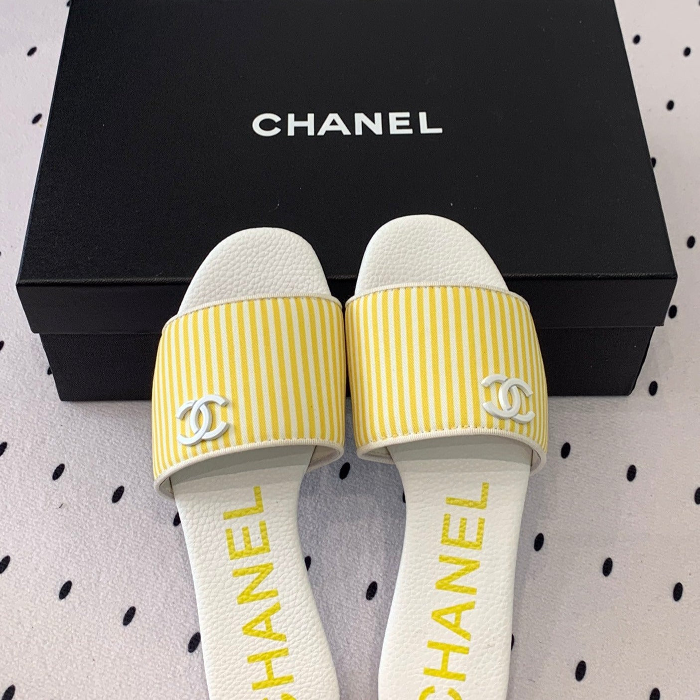 MULES yellow LAMBSKIN - 35