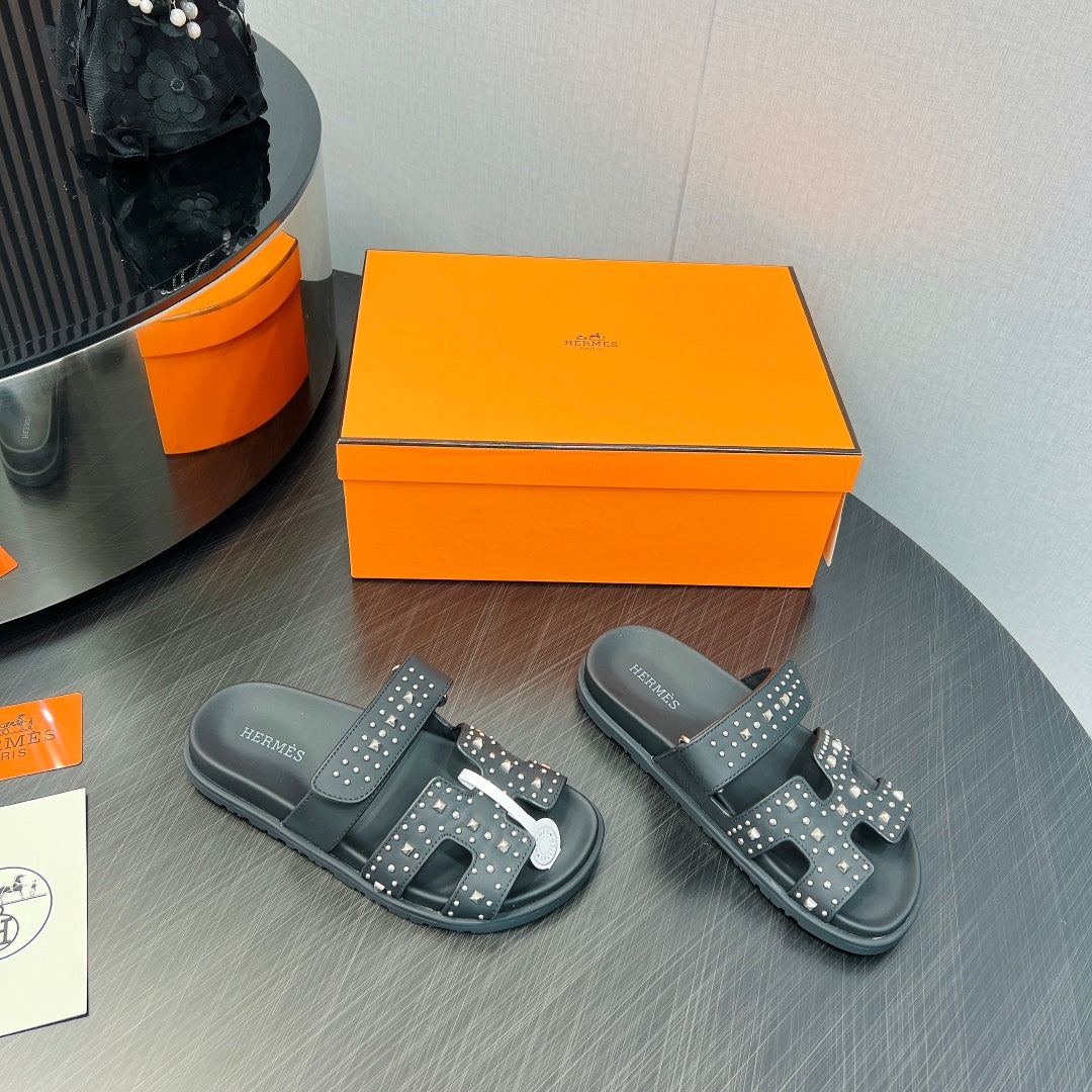 CHYPRE SANDAL BLACK CALFSKIN SPECIAL - 35
